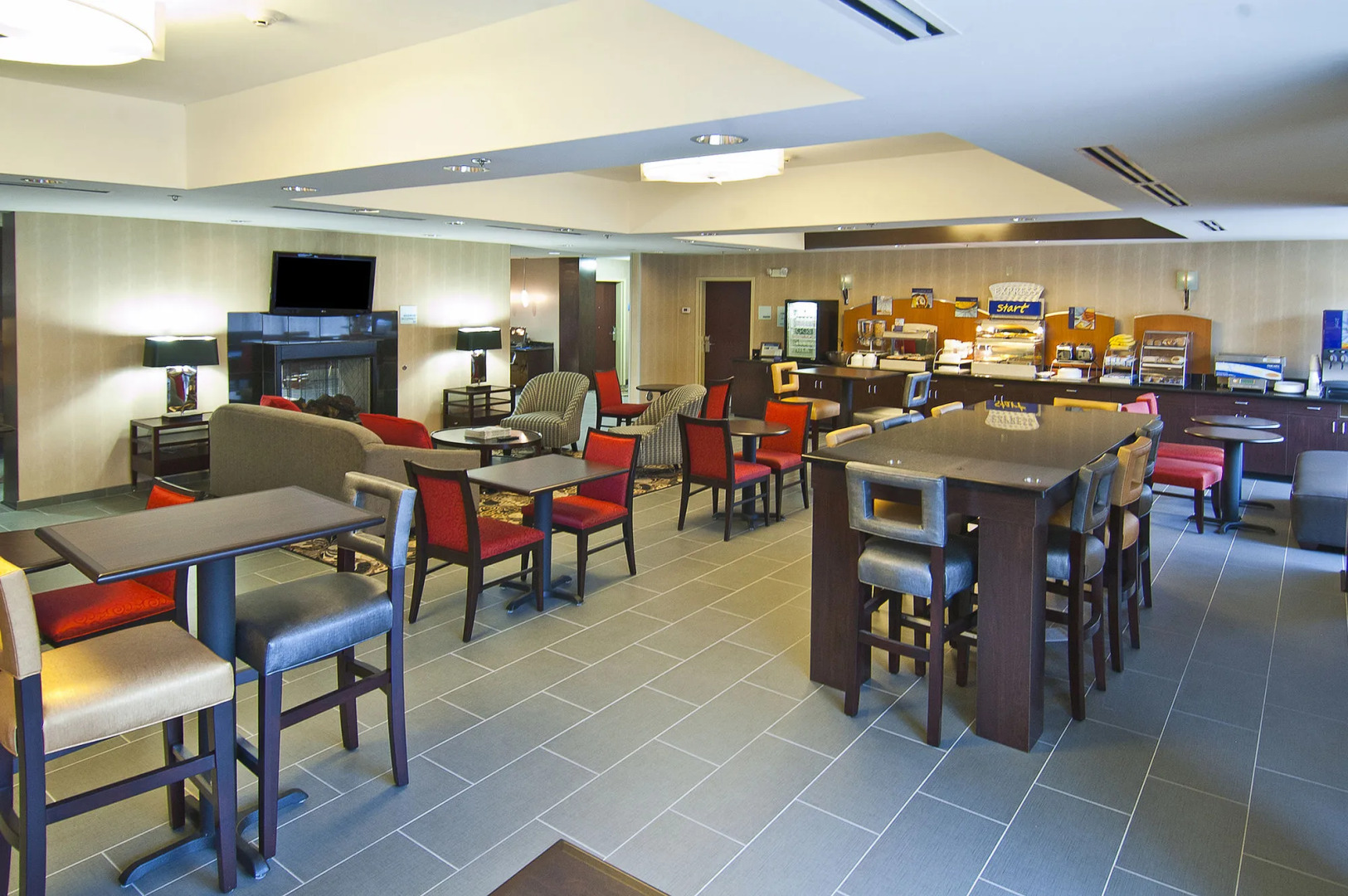 Holiday Inn Express & Suites Jackson / Pearl Intl Airport by IHG