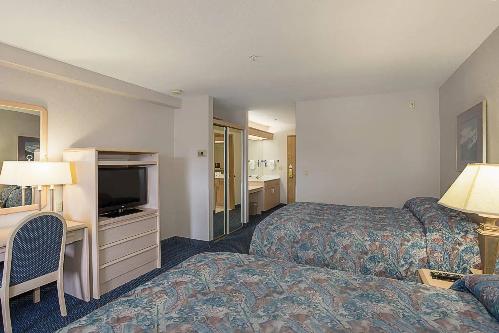 Sojourn Suites Portland Airport