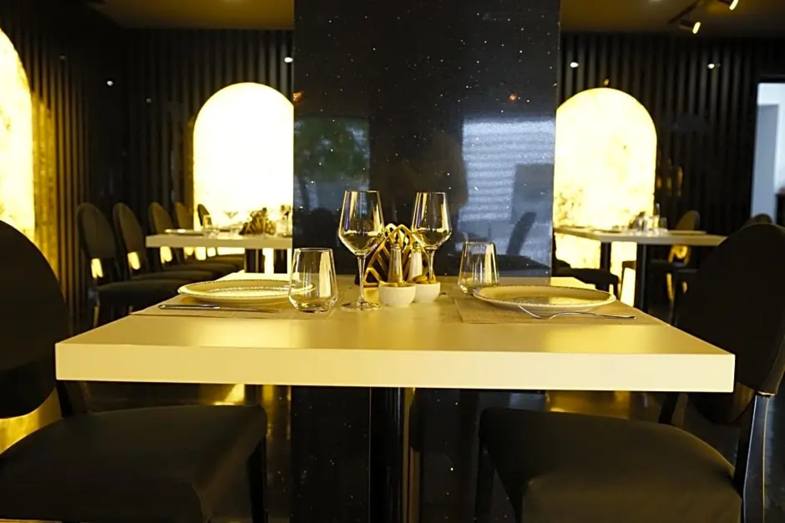 Plaza V Executive Hotel