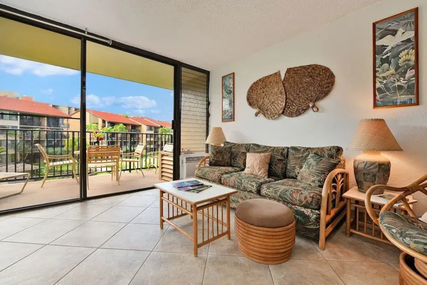 Papakea G301 by RedAwning