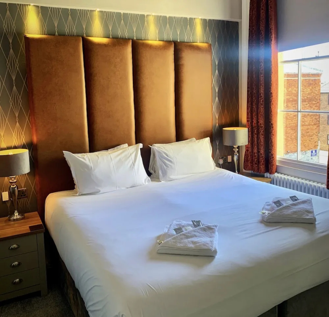Marina Court Hotel