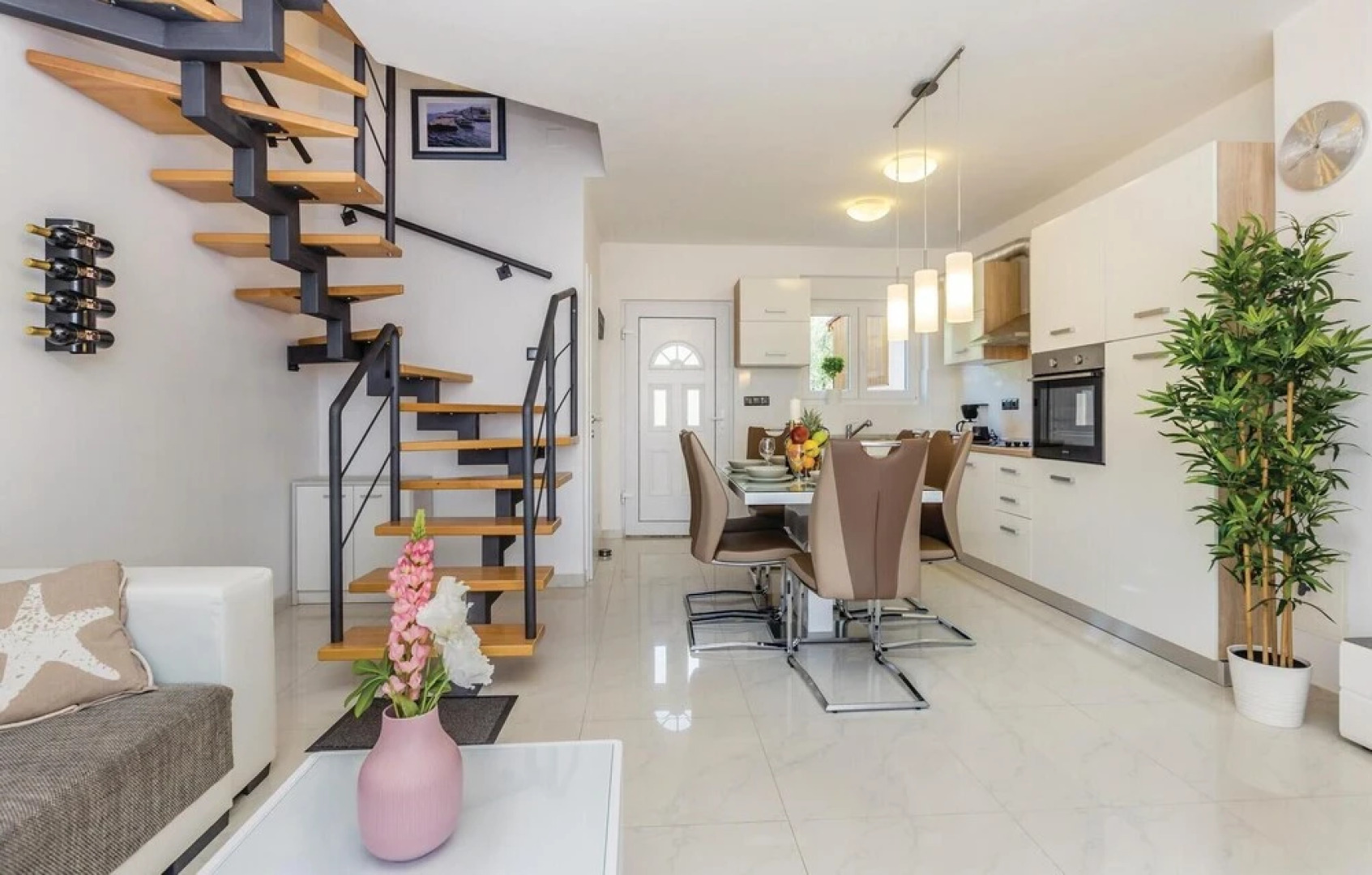 Beautiful Home in Brzac With Wifi and 2 Bedrooms