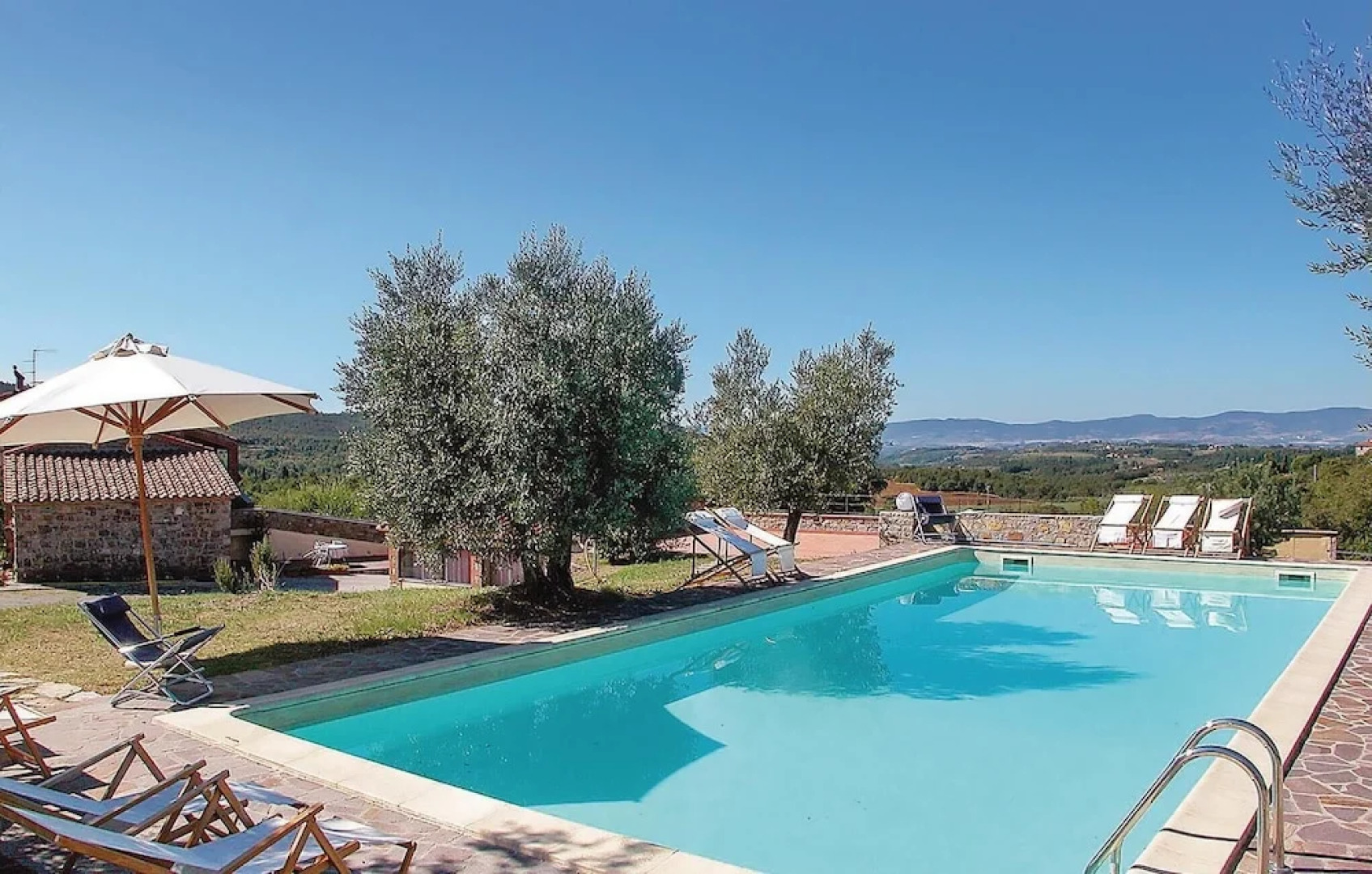 Amazing Home in Montegabbione TR With Wifi, Outdoor Swimming Pool and 6 Bedrooms