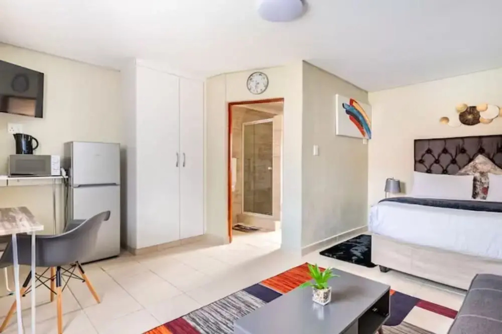 Emperor Lodge And Tours