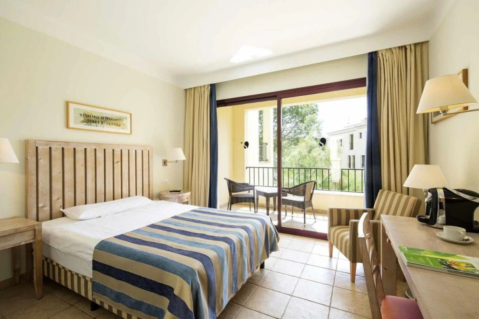 Robinson Cala Serena