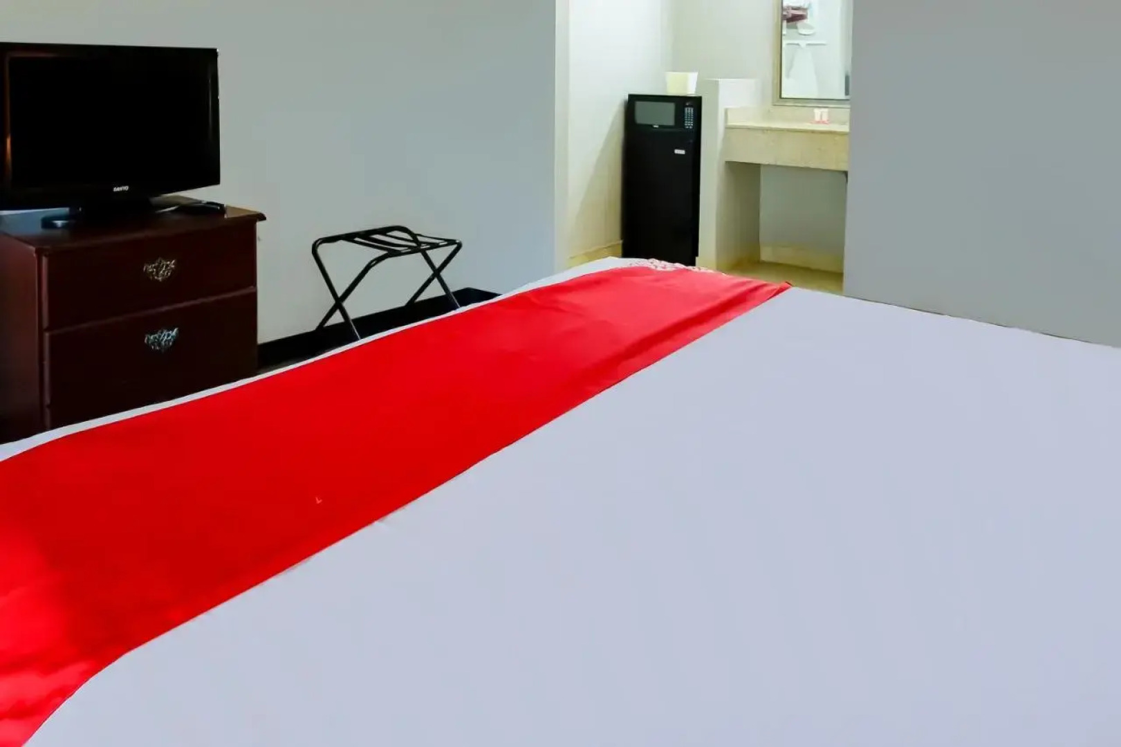 Super 8 Washington/greenville Area