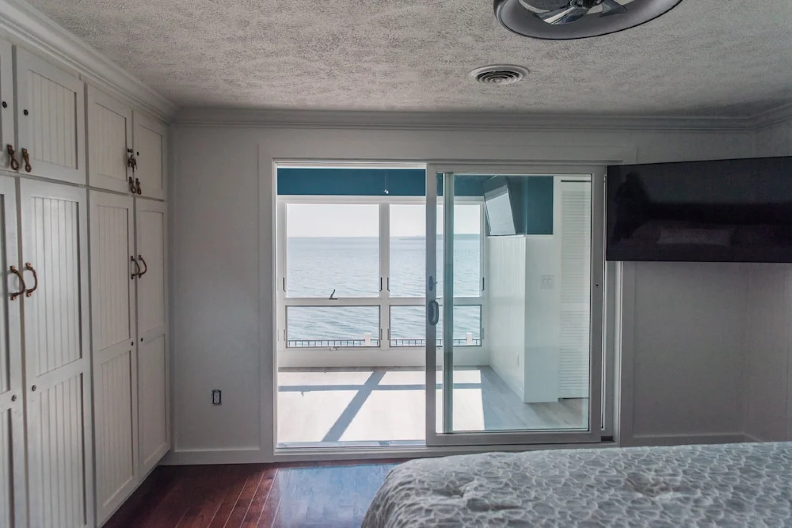 Million Dollar View Bayshore Beach House