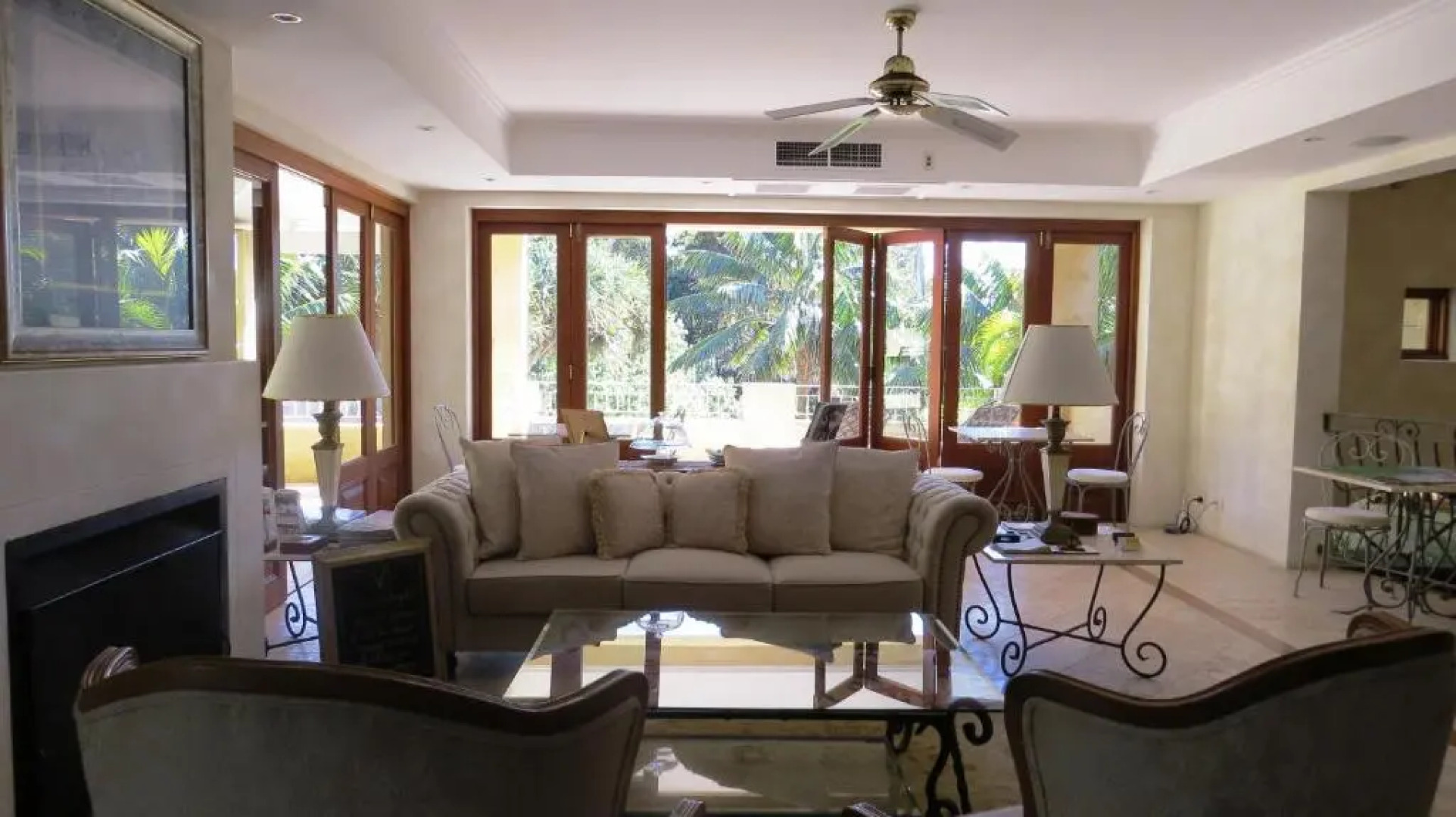 Victoria's at Wategos