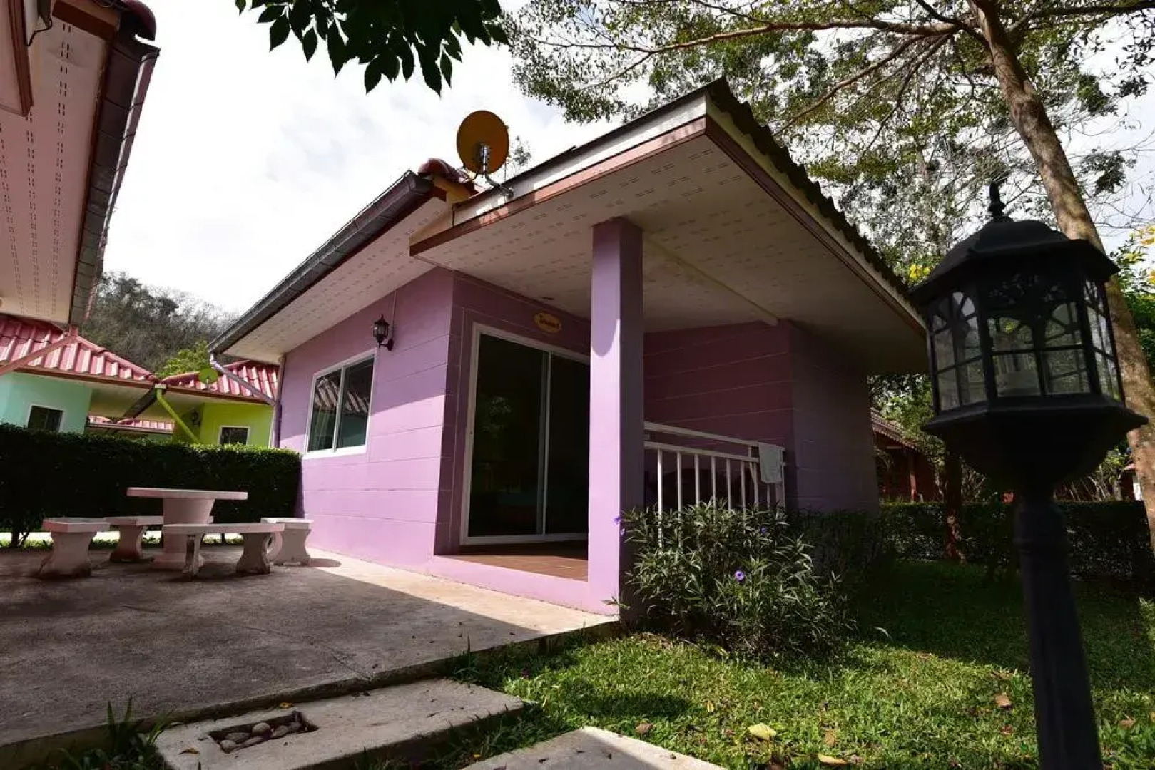 Petch Jed Sao Noi Resort