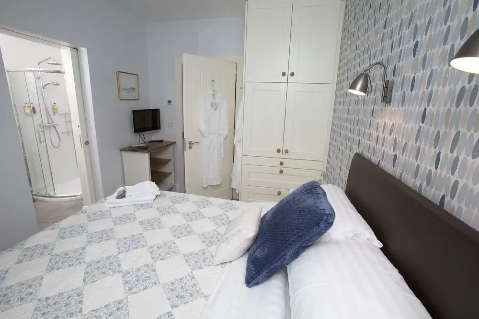 Water's Edge Glenarm