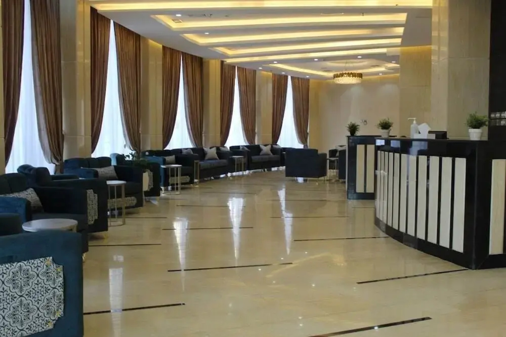 The Gulf Hotel Flats Est