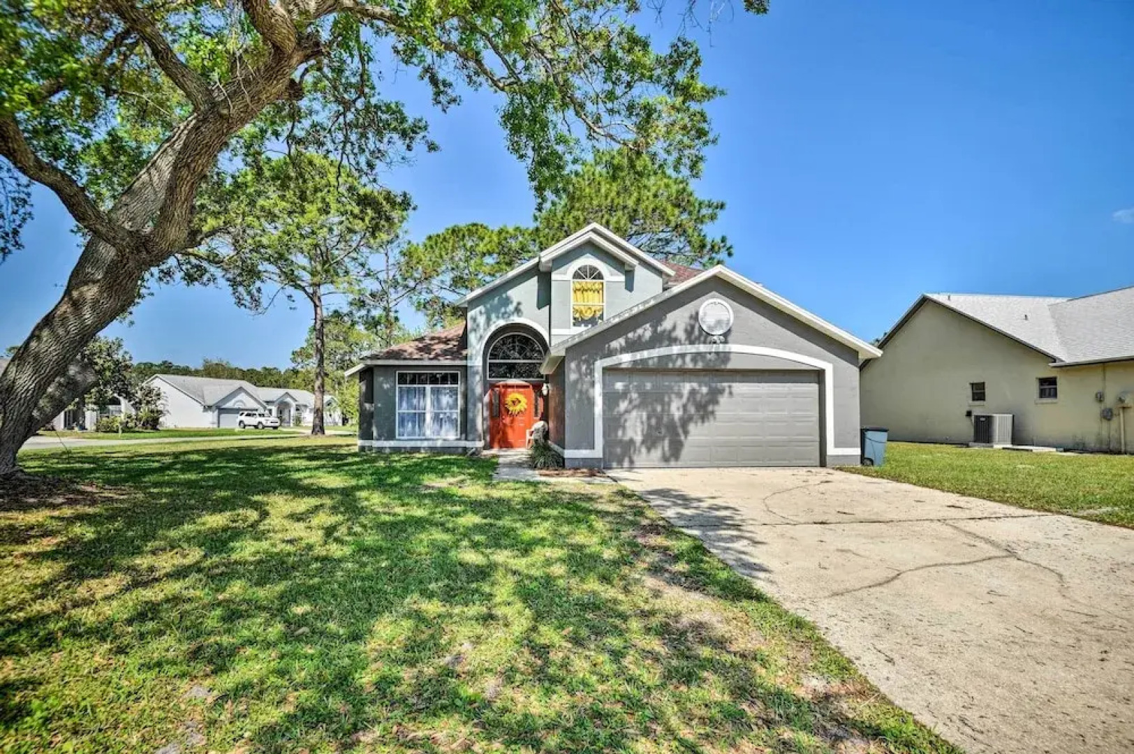 7 Mi to Beach: Pet-friendly Home in Port Orange!