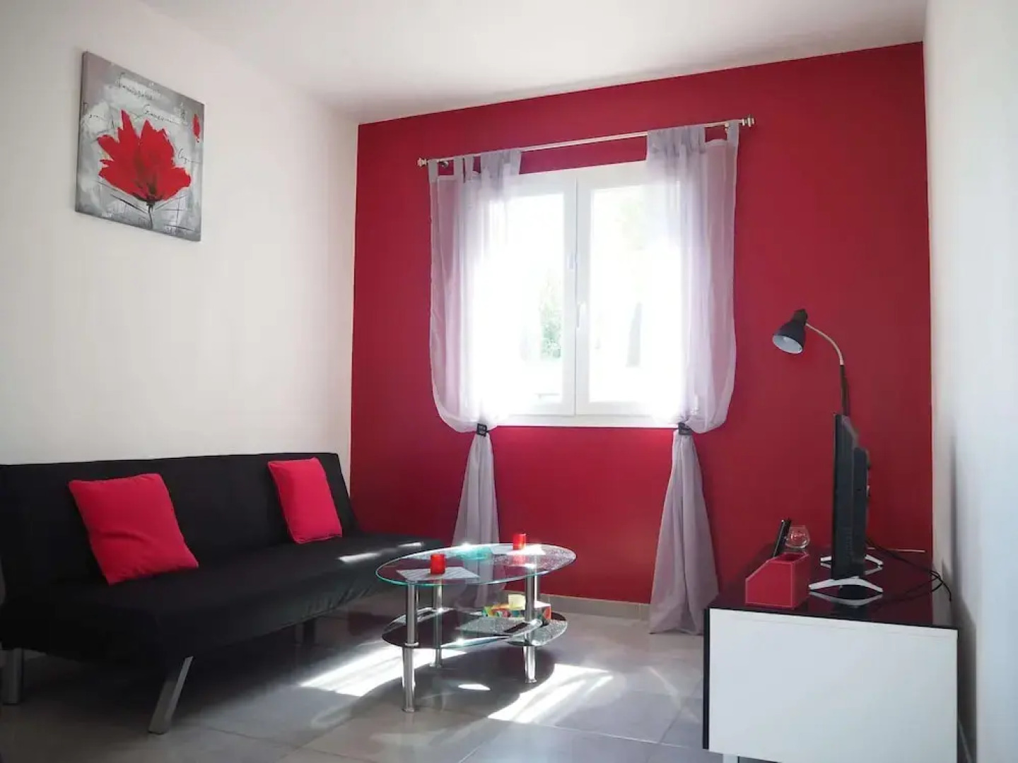 Ground Floor Home With Modern Design, Montagnac