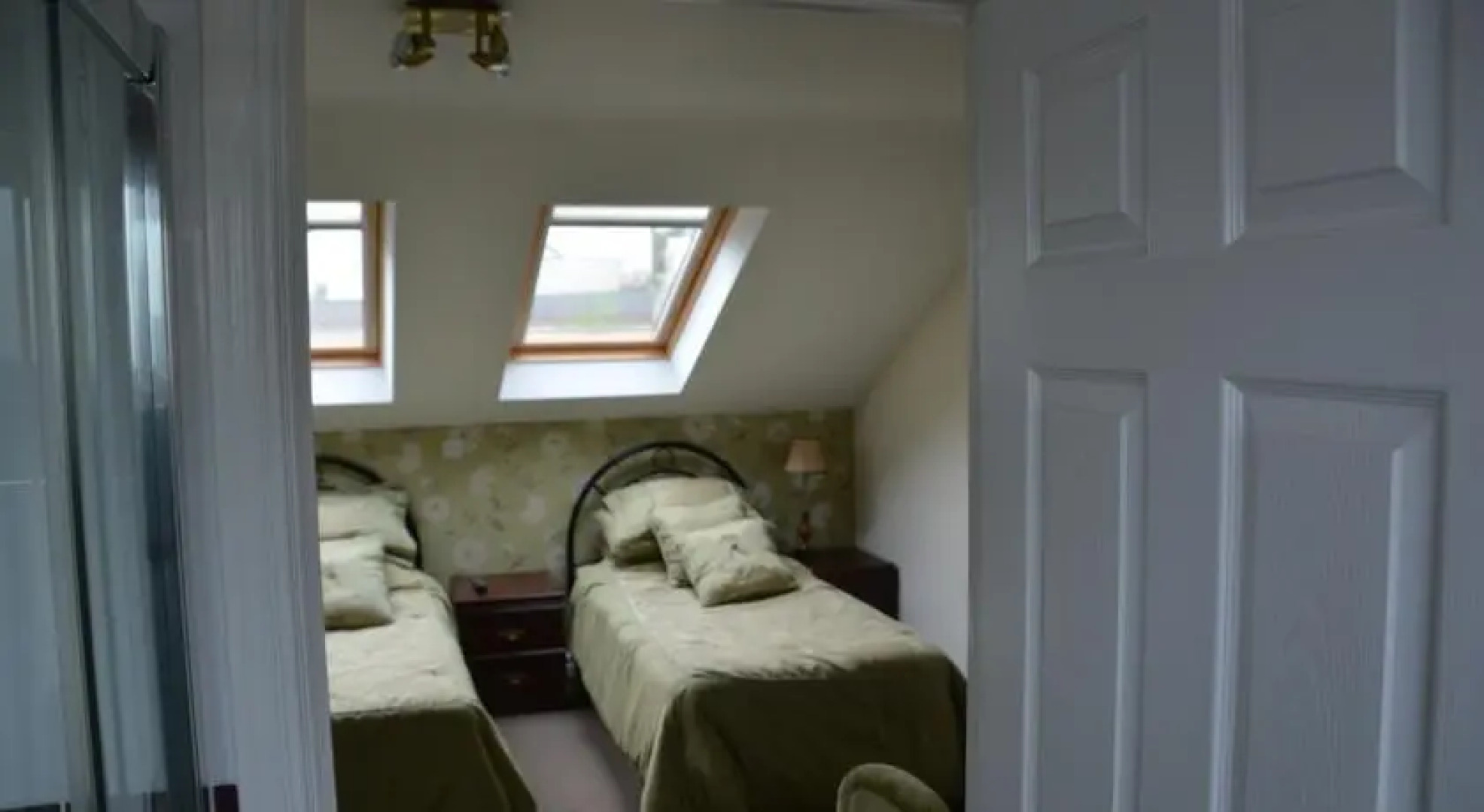 Bed and Breakfast The Oaks