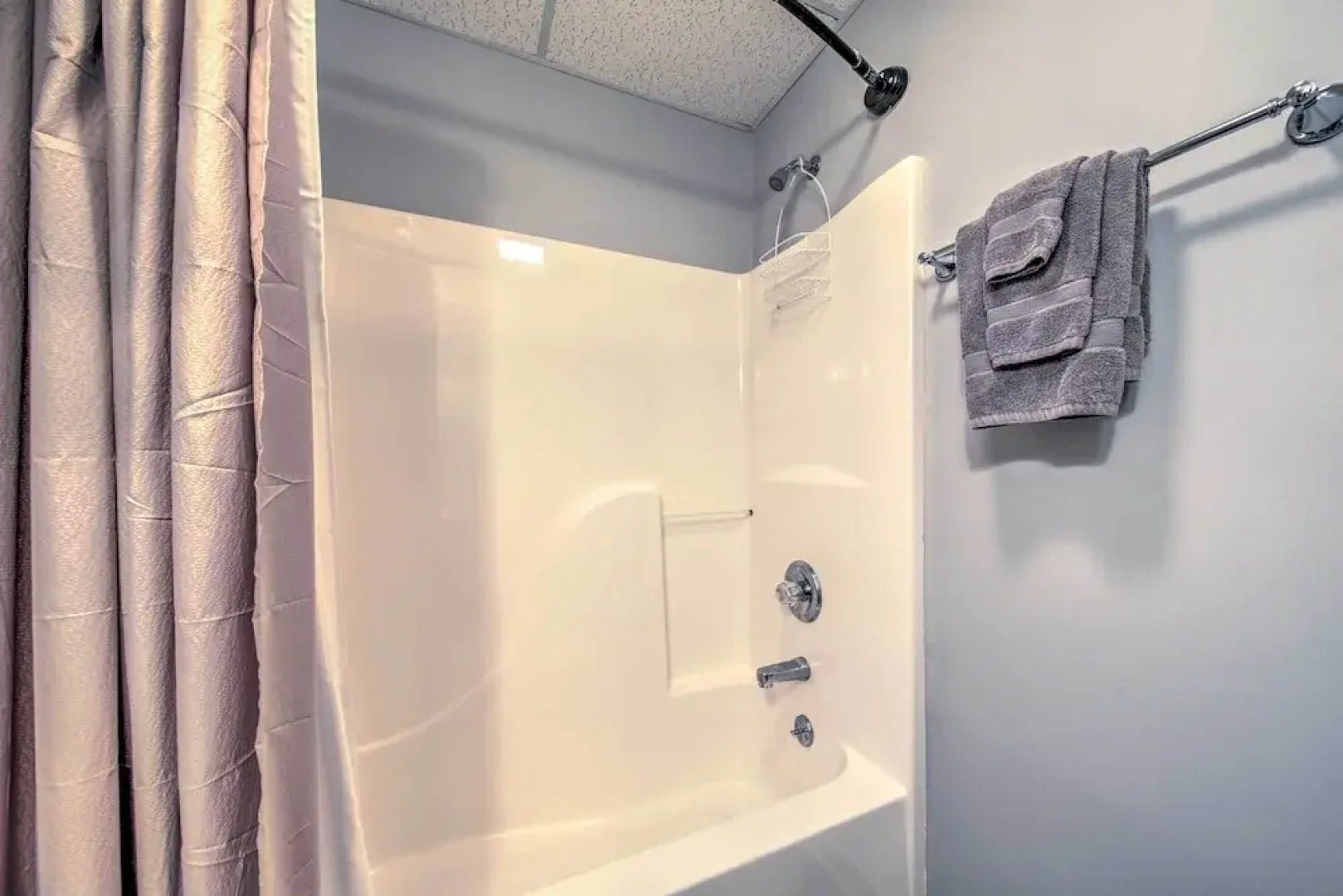 Cozy Cabin in Coosawattee River Resort!