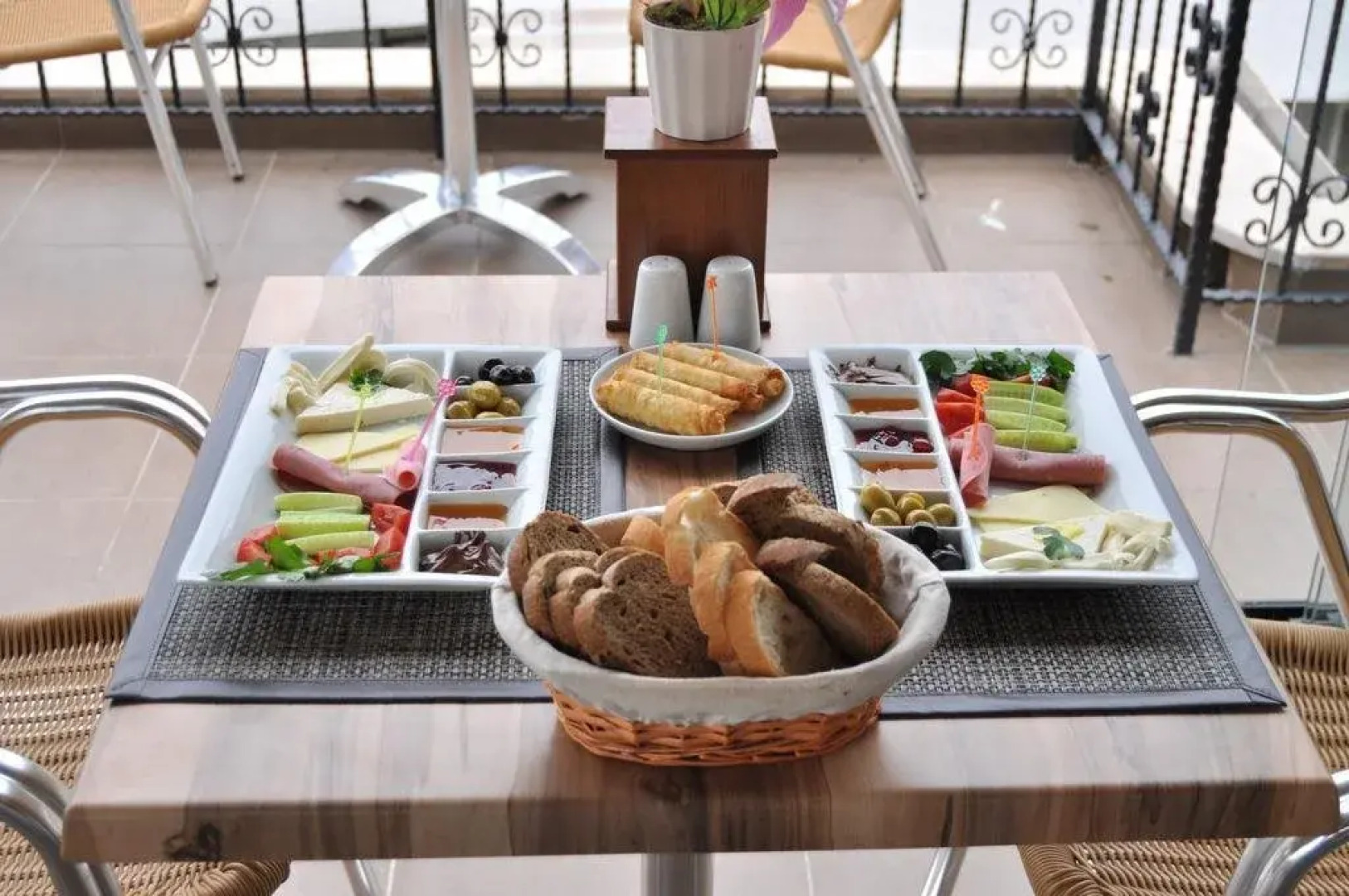 Büyükada Cumbali Konak Hotel