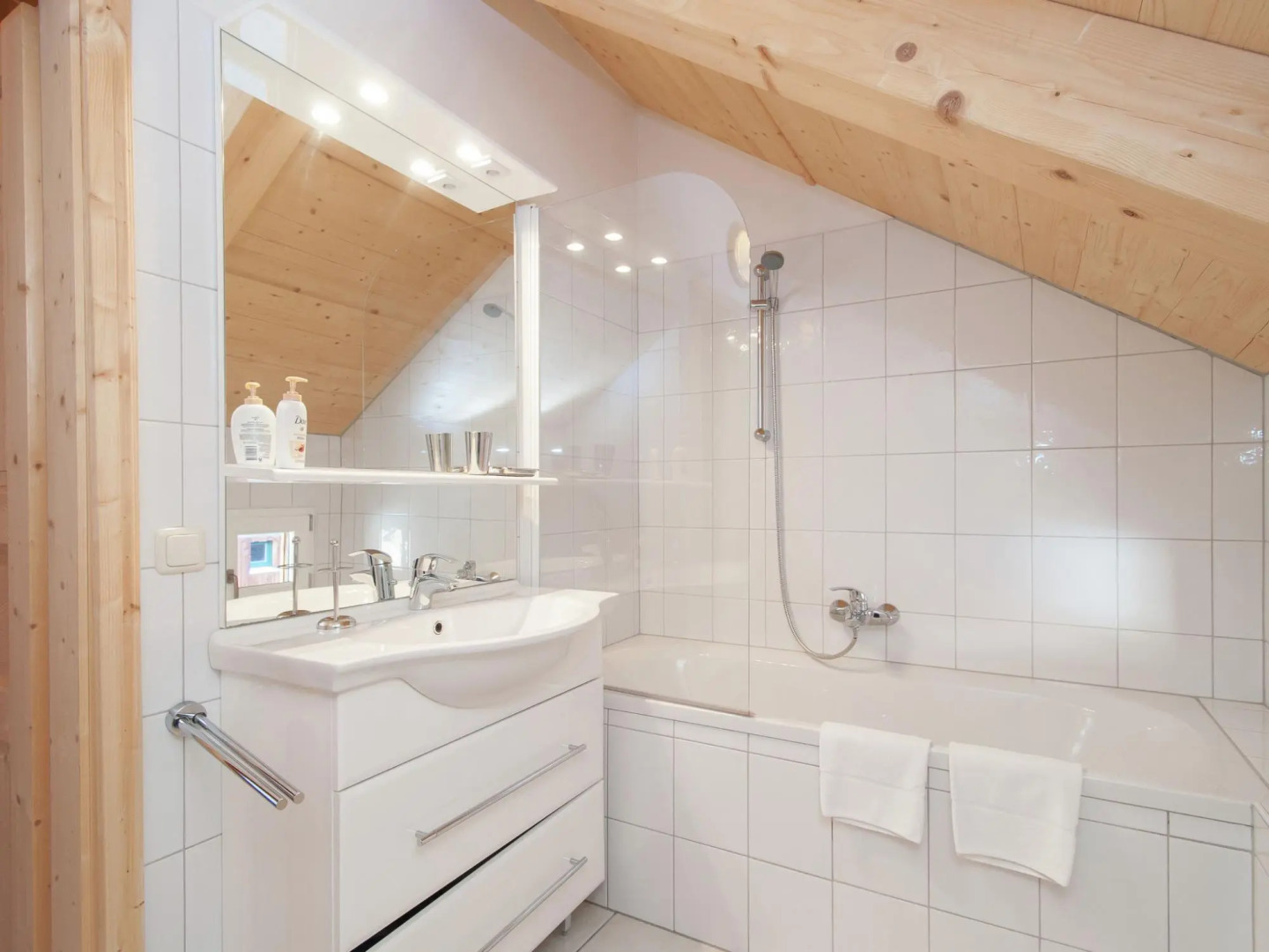 Luxurious Chalet in Stadl an der Mur with Valley Views