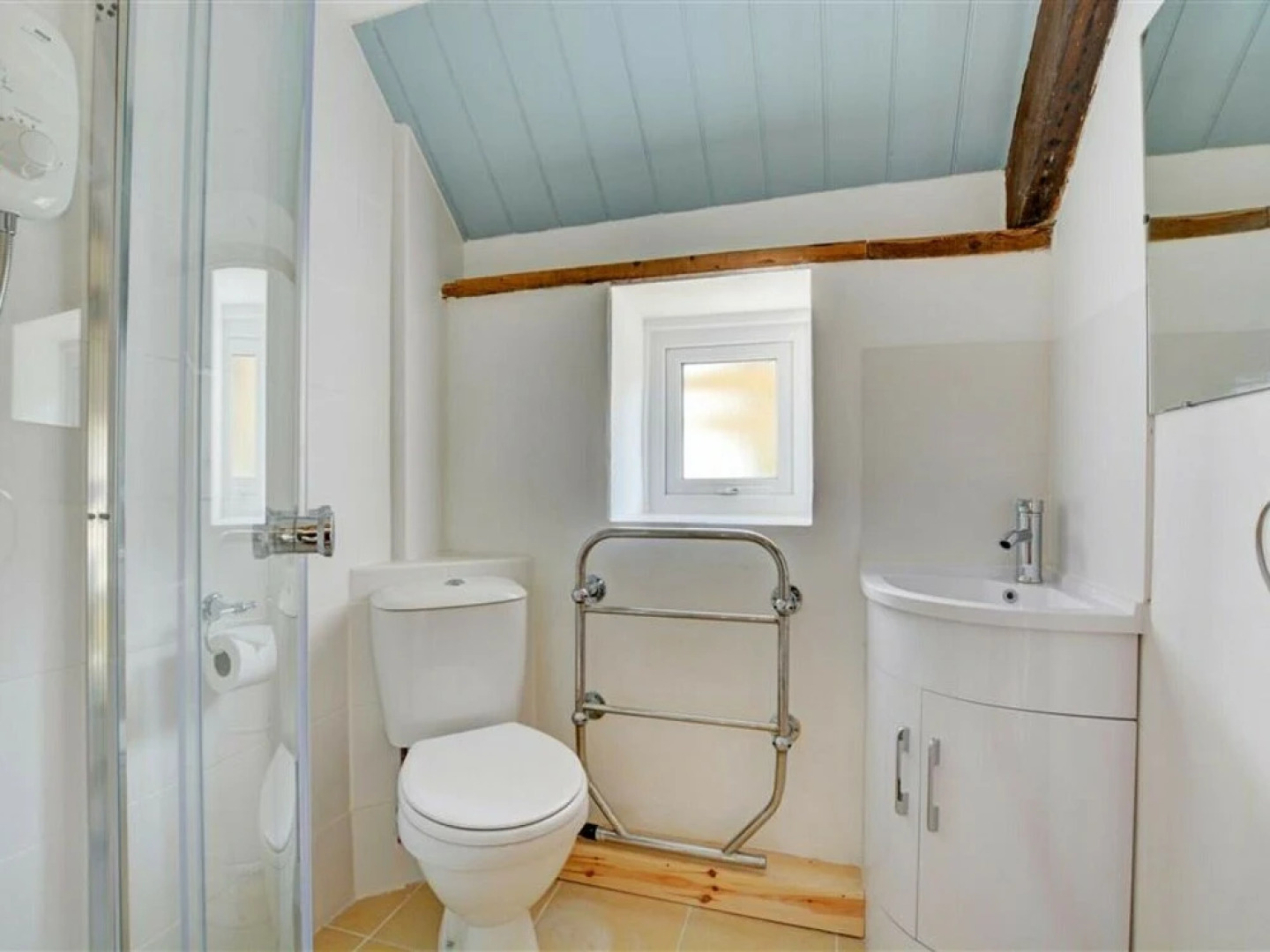 Quaint Holiday Home in Whitland With Garden