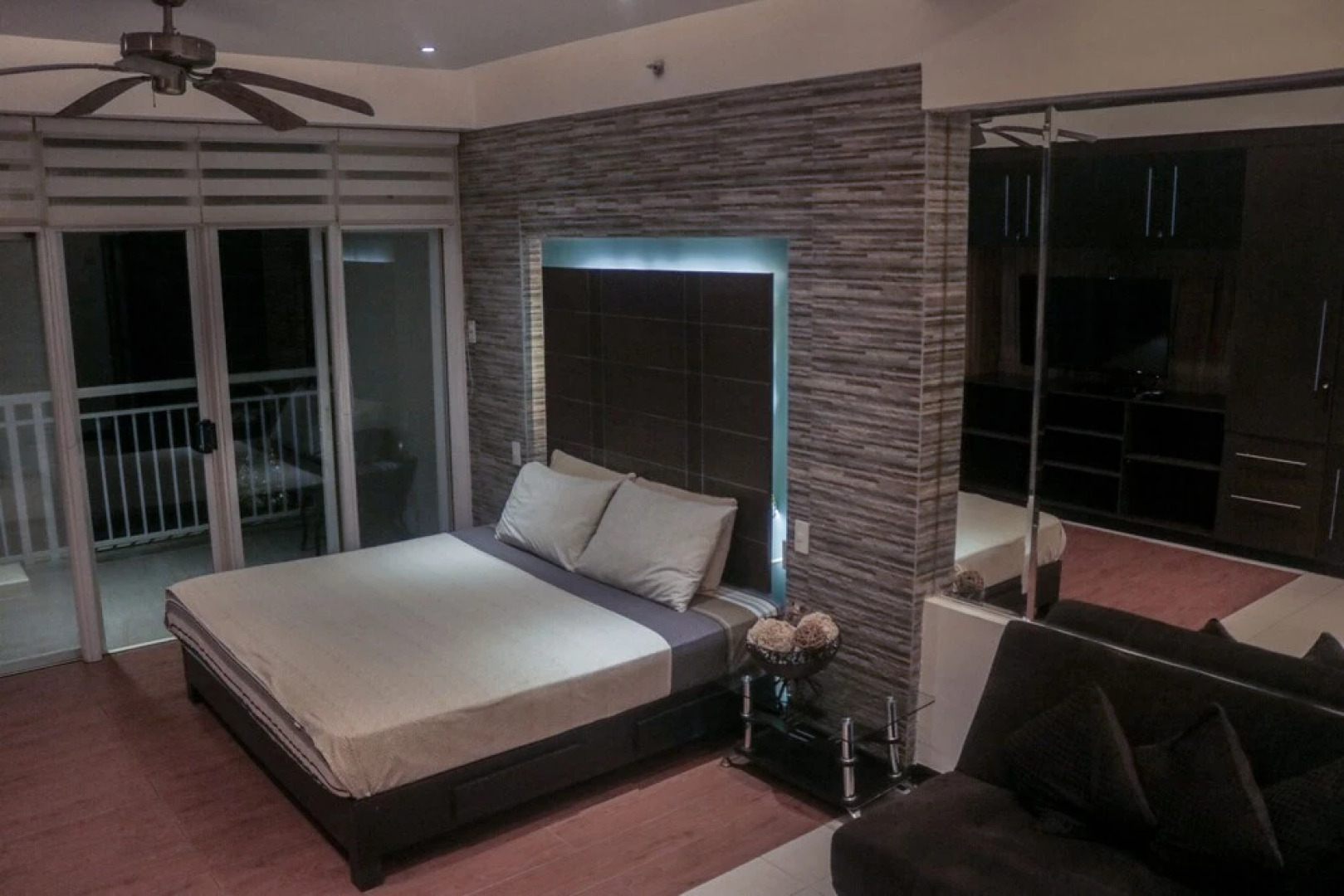 Beach Condos Pico De Loro Hamilo Coast