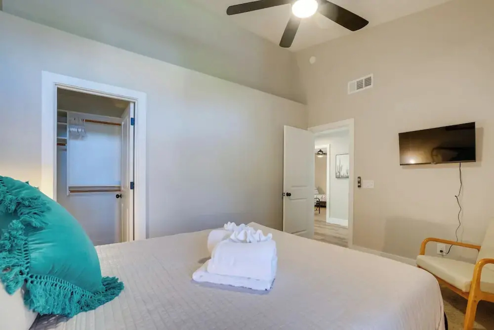 Heated Pool, 2 Mi to Dtwn: Central Peoria Home!