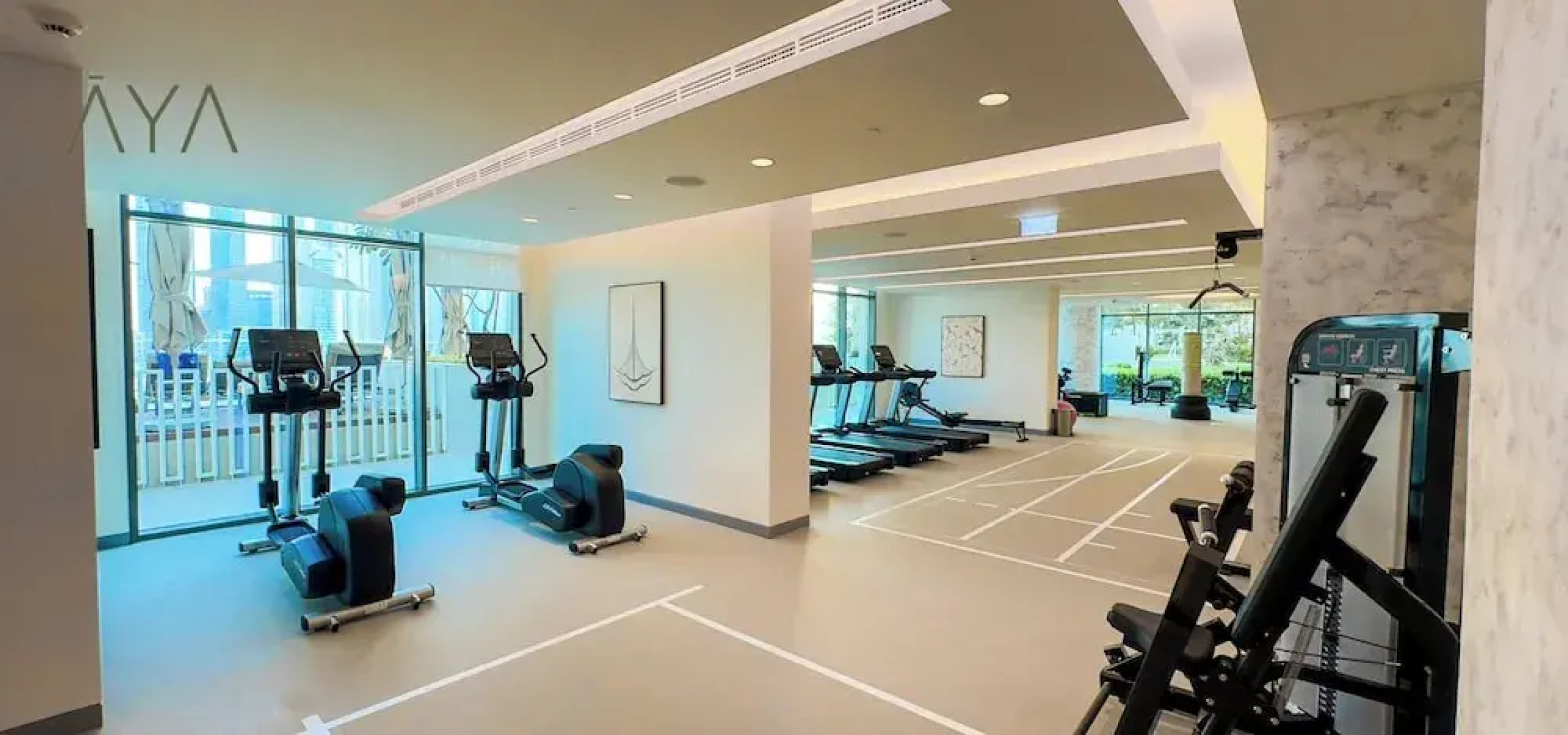 Aya - Exquisite Beachfront 1BR Living in Palm Jumeirah