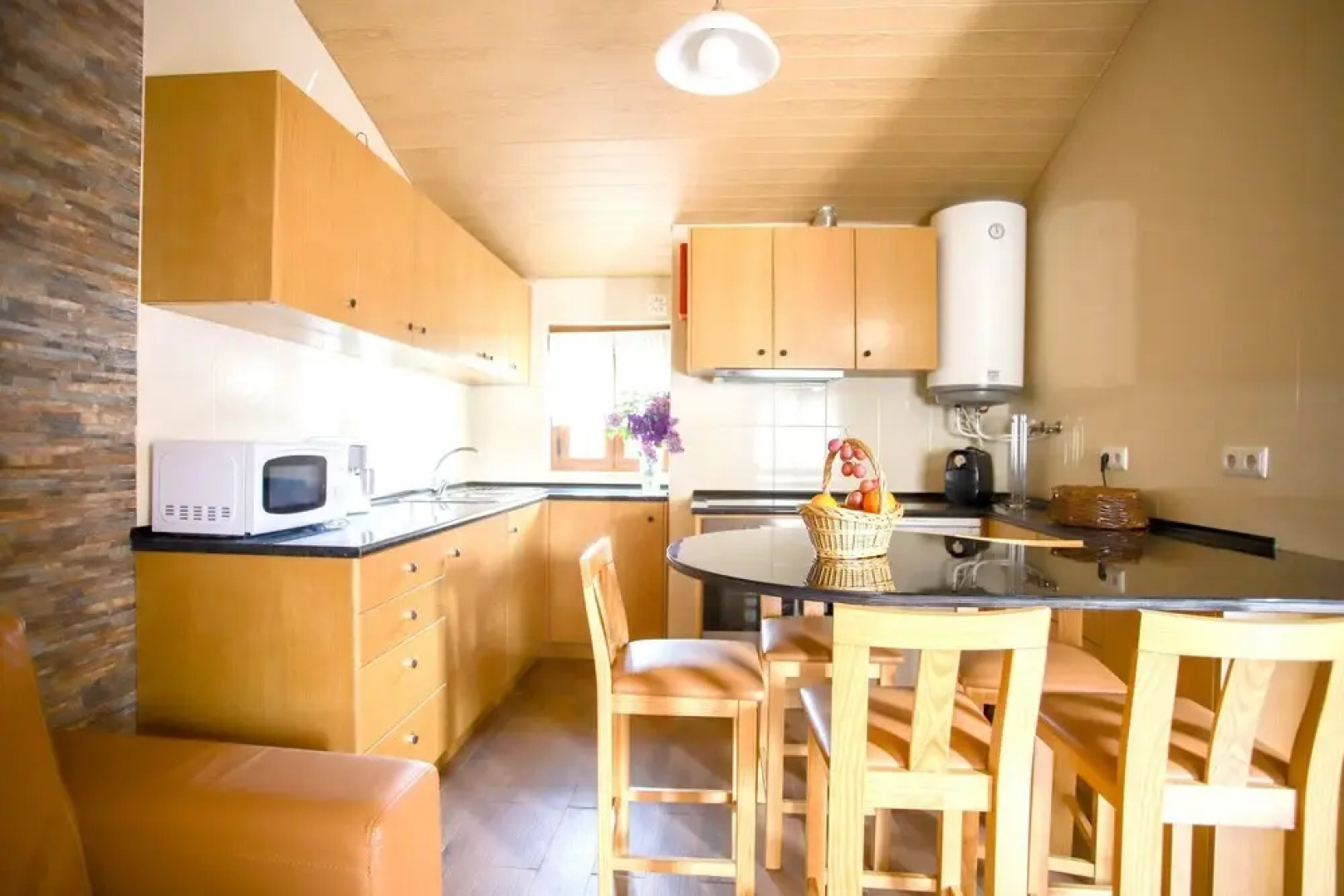 House With 2 Bedrooms in Sortelha, With Wonderful Mountain View, Furnished Terrace and Wifi - 200 km From the Beach