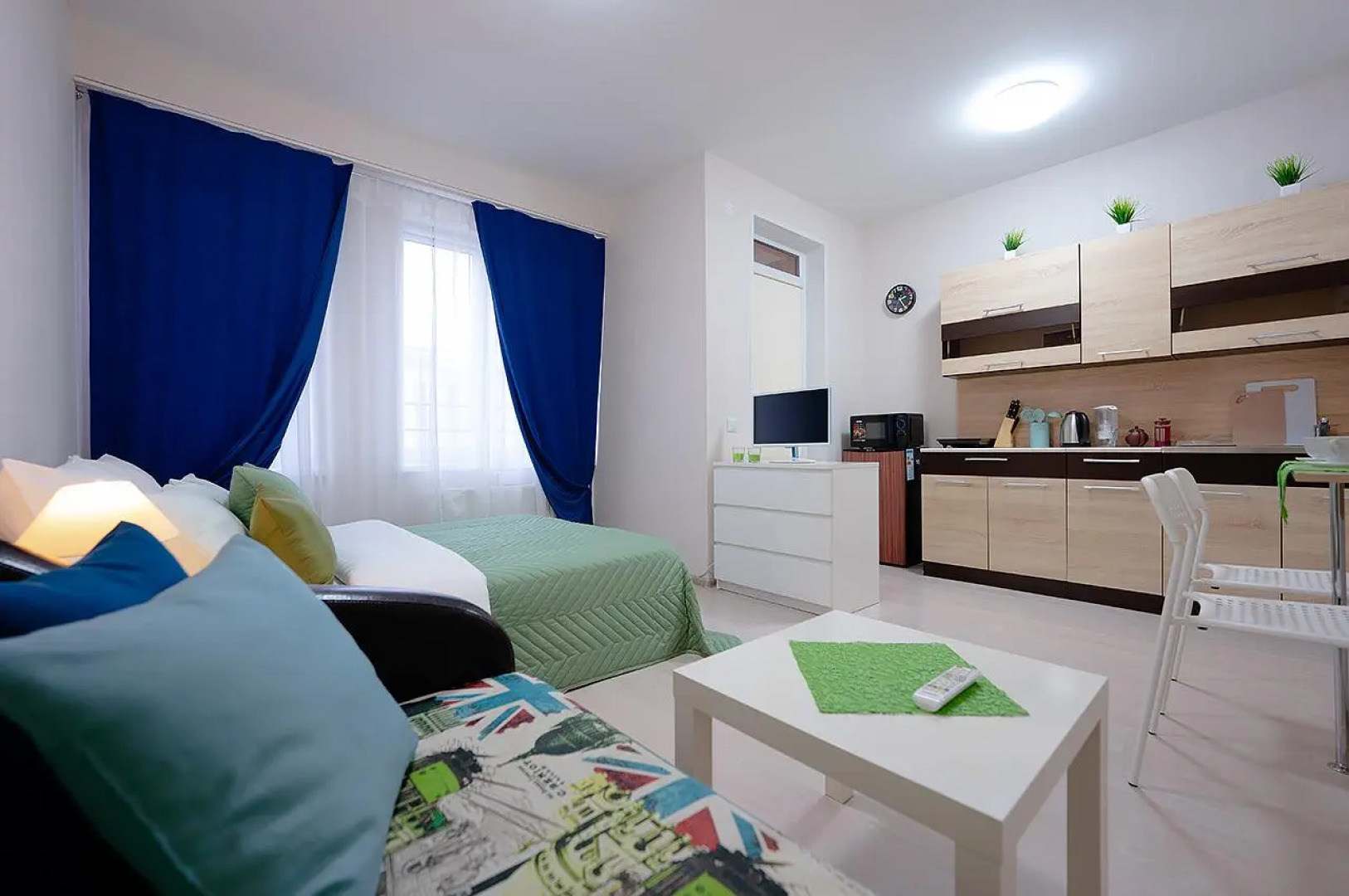 Пять звезд на улице Ленина 97