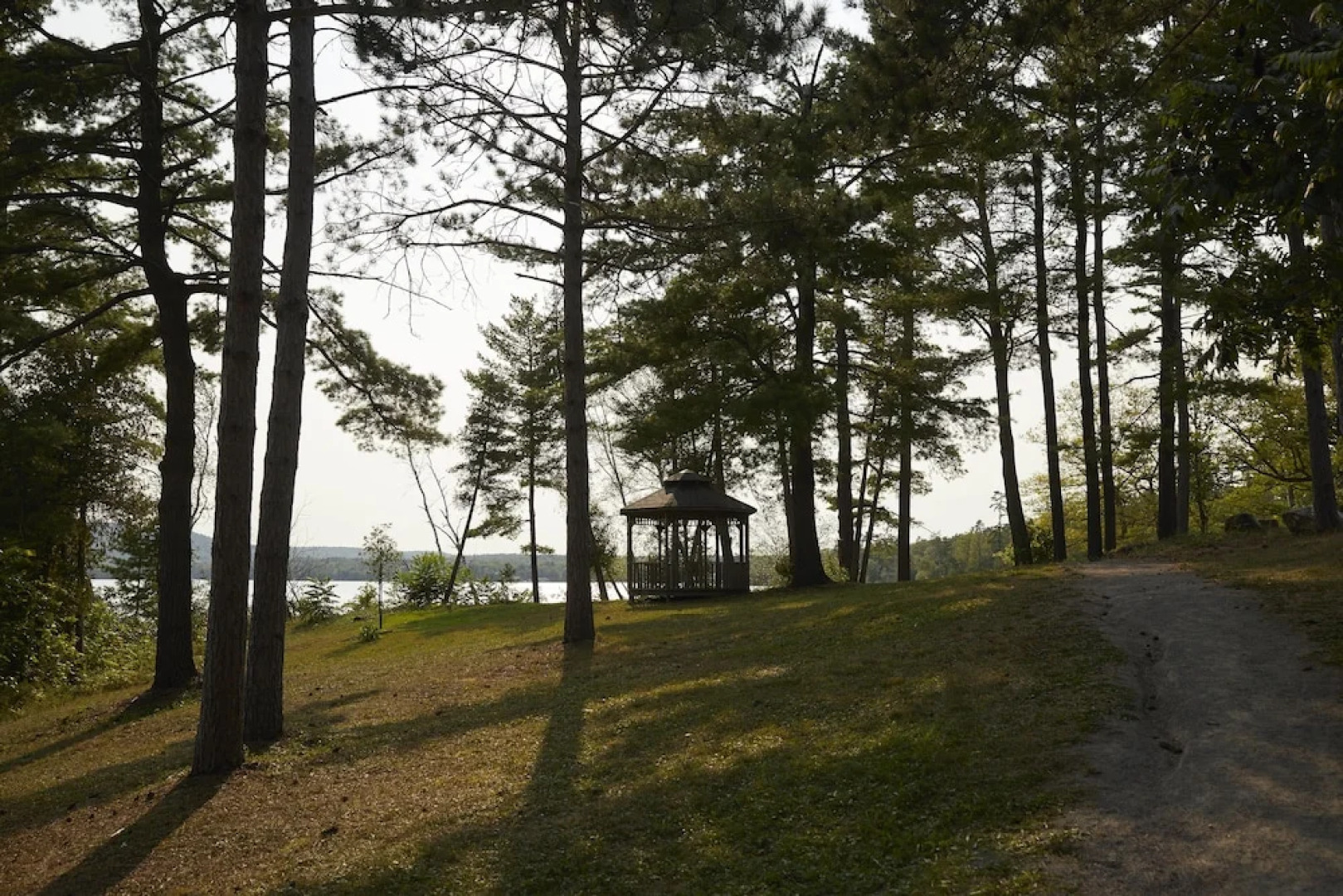 Somewhere Inn Calabogie