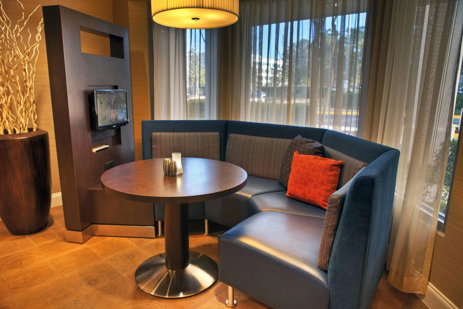 Courtyard by Marriott Memphis Germantown