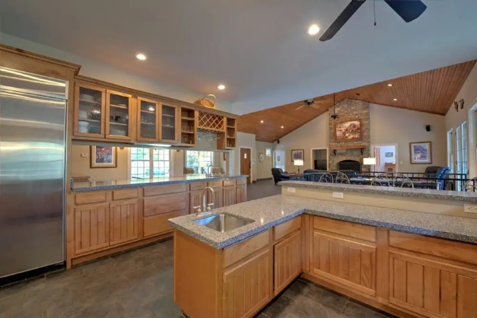 Lake Serenity - 6 Br Home