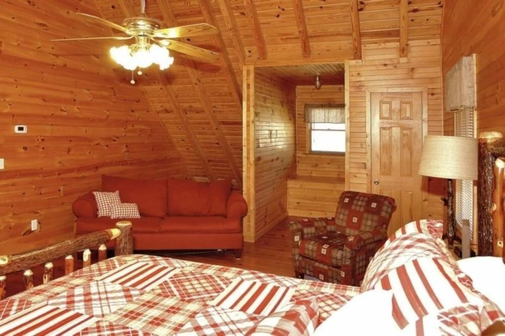 Lamb's Cabin by the Creek - 3 Br Cabin