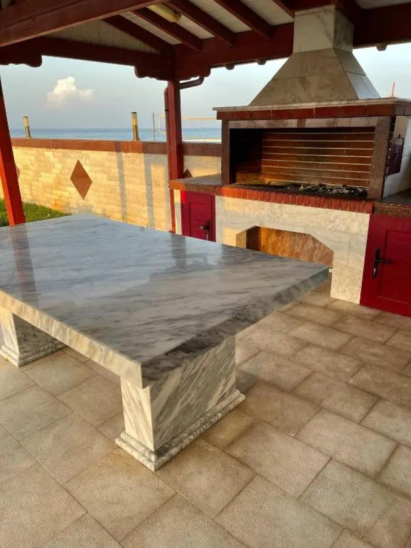 Πολυτελείς διαμερισμα 5 μέτρα από την θάλασσα 6 ατομων