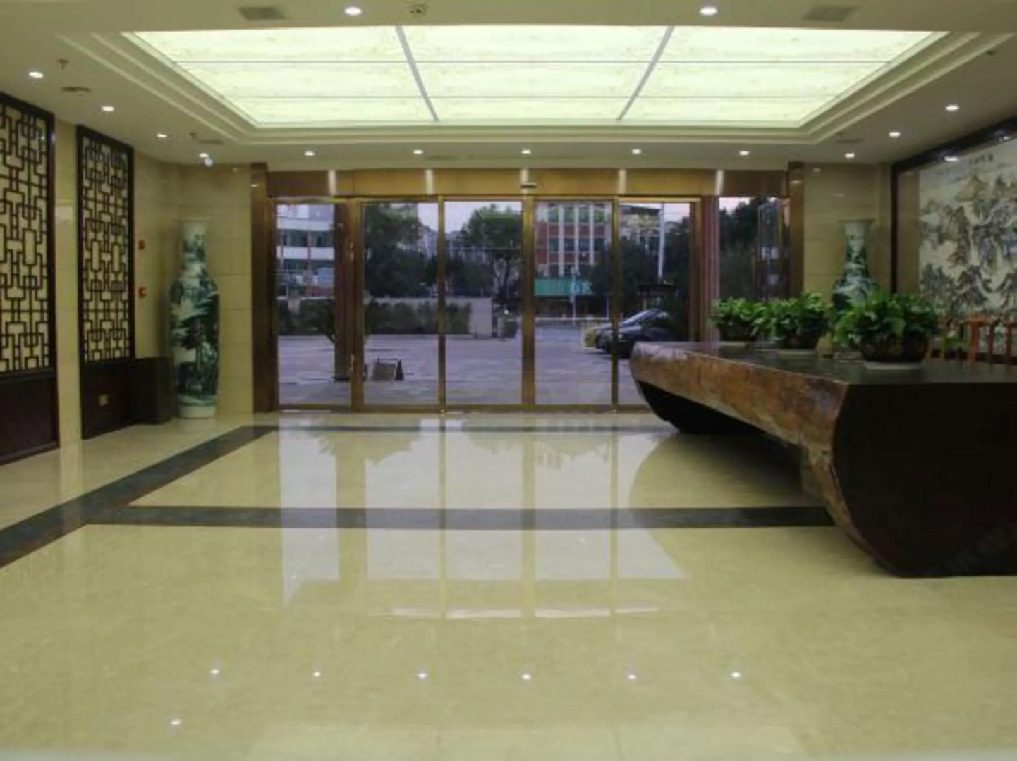 Chengfeng Business Hotel