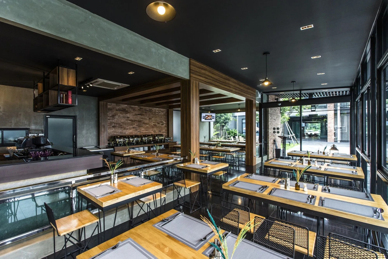 Cresco Hotel Buriram