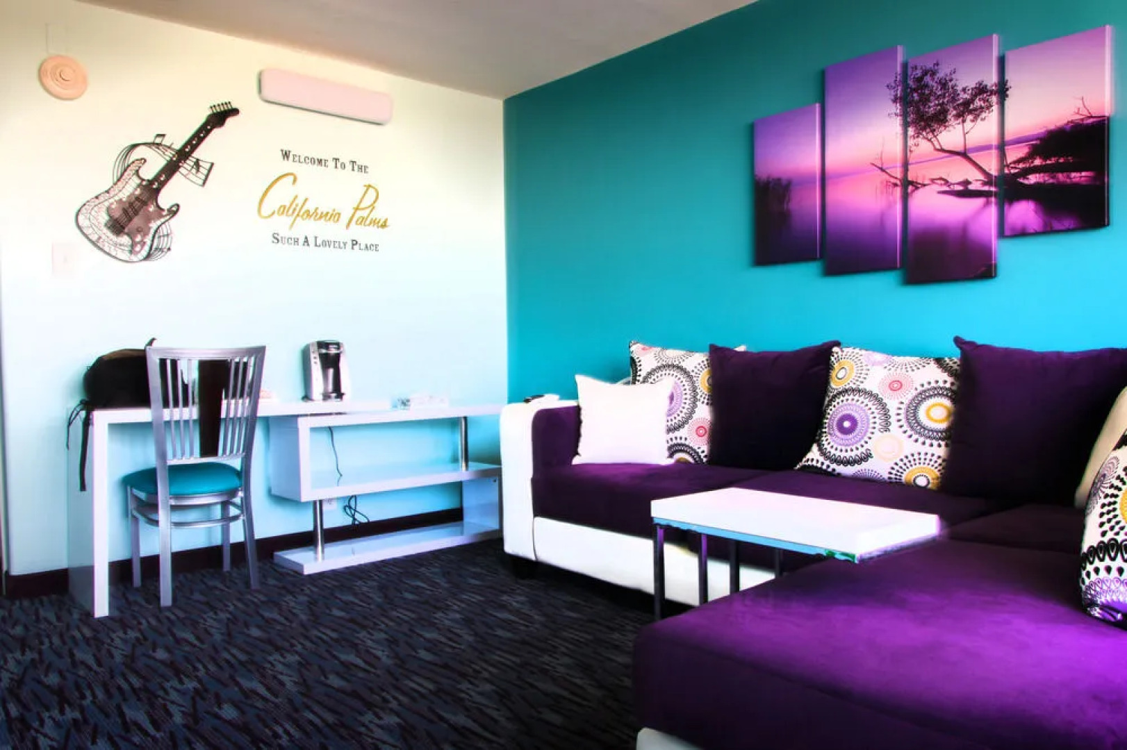 California Palms Hotel & Suites