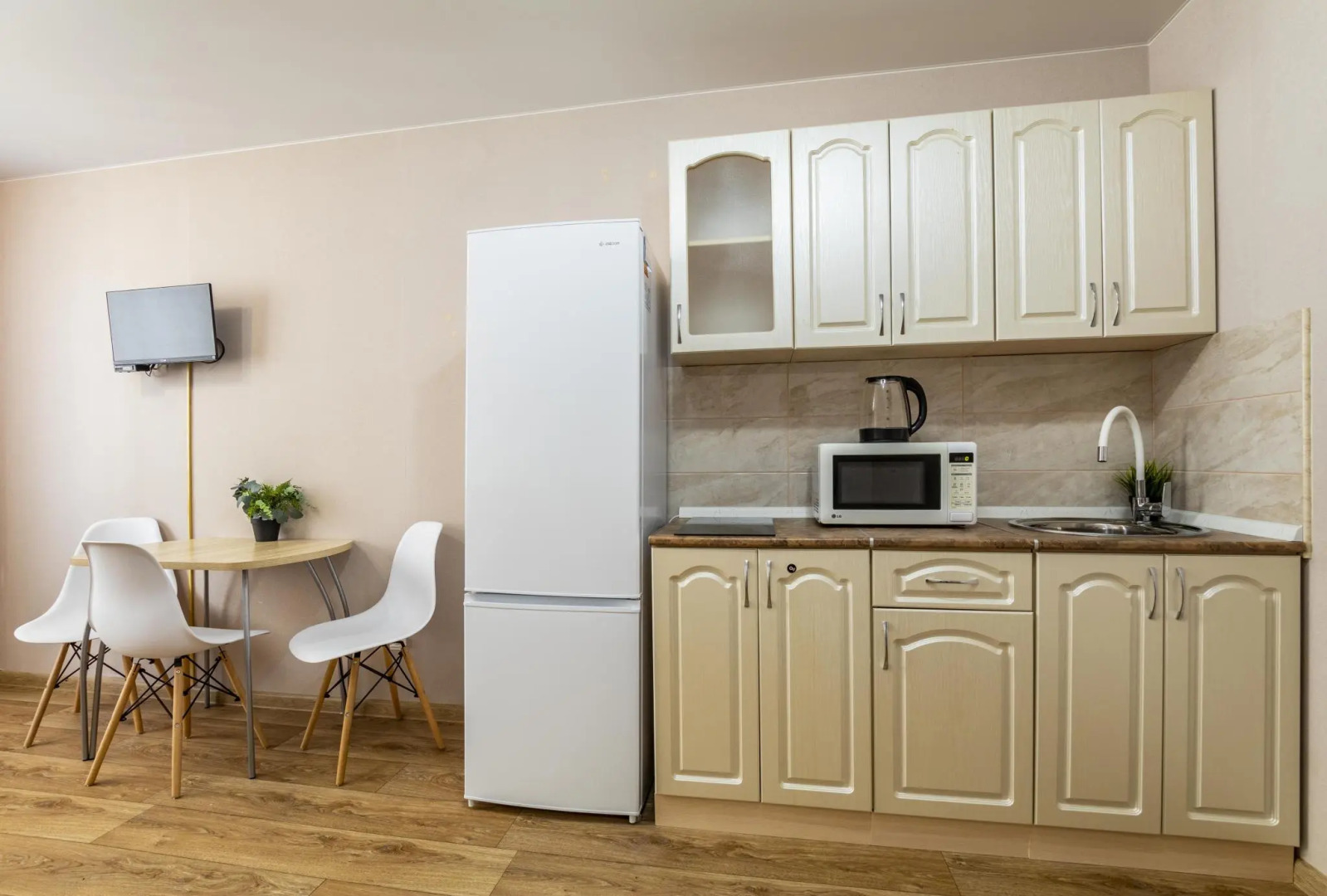 DreamHouse на Готвальда 24к4