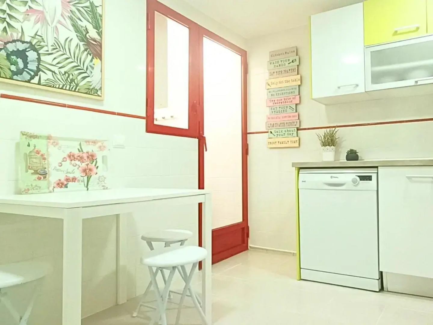 Baby-Friendly Terrace Apartment