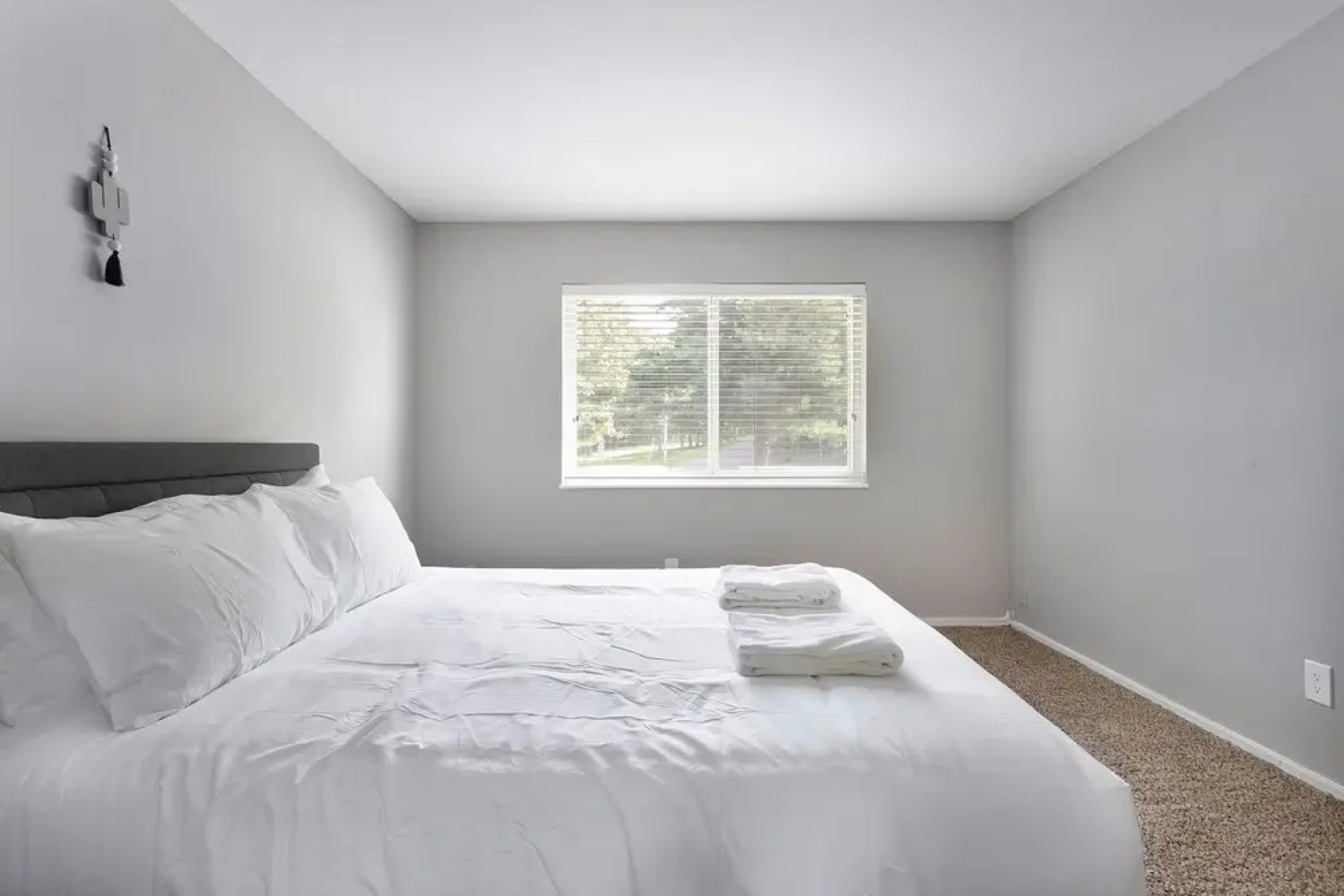 The Relaxing Lakeside Suites