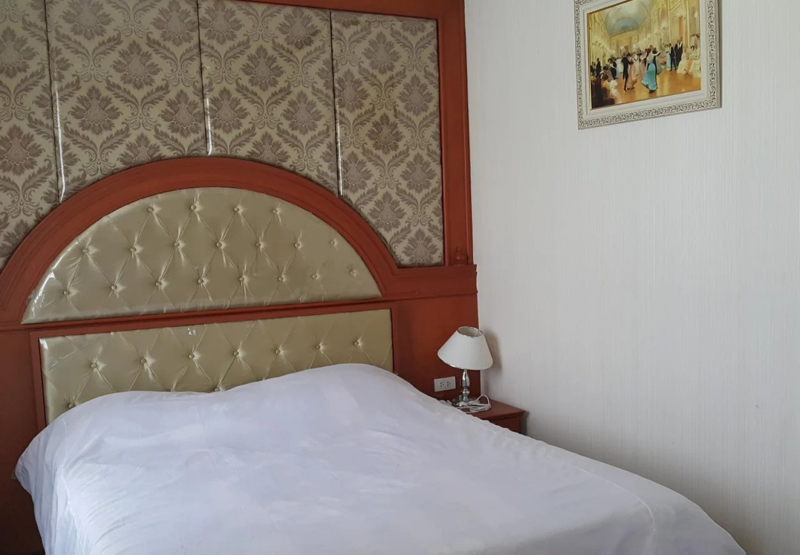 Crystal Place Buayai