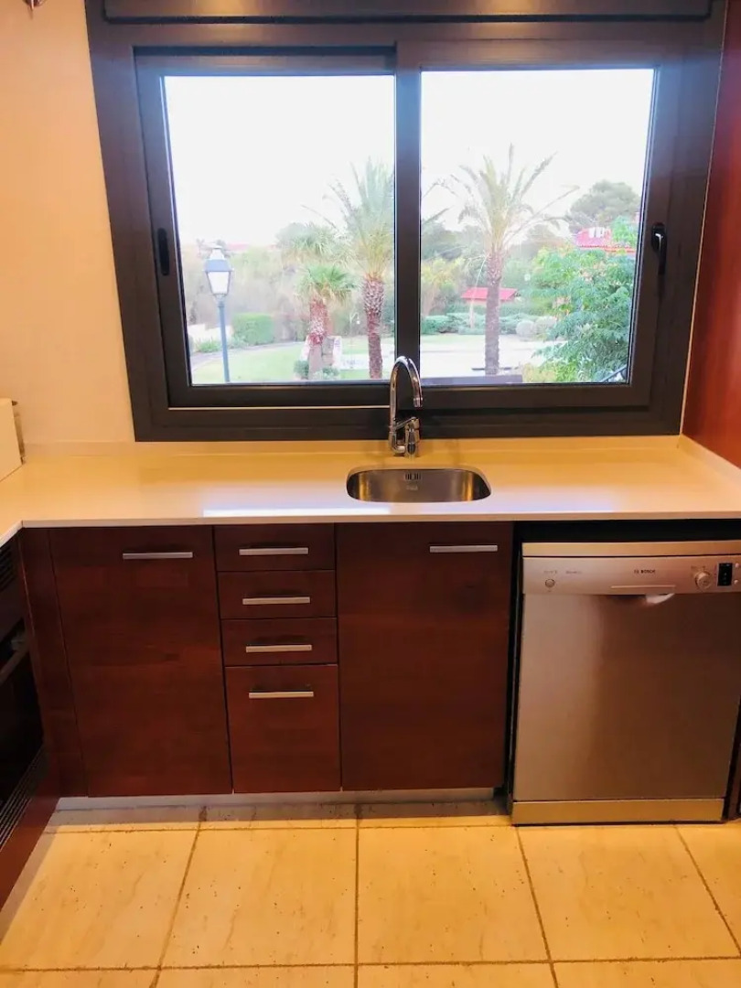 Casa En La Playa Con Piscina Y Port Aventura