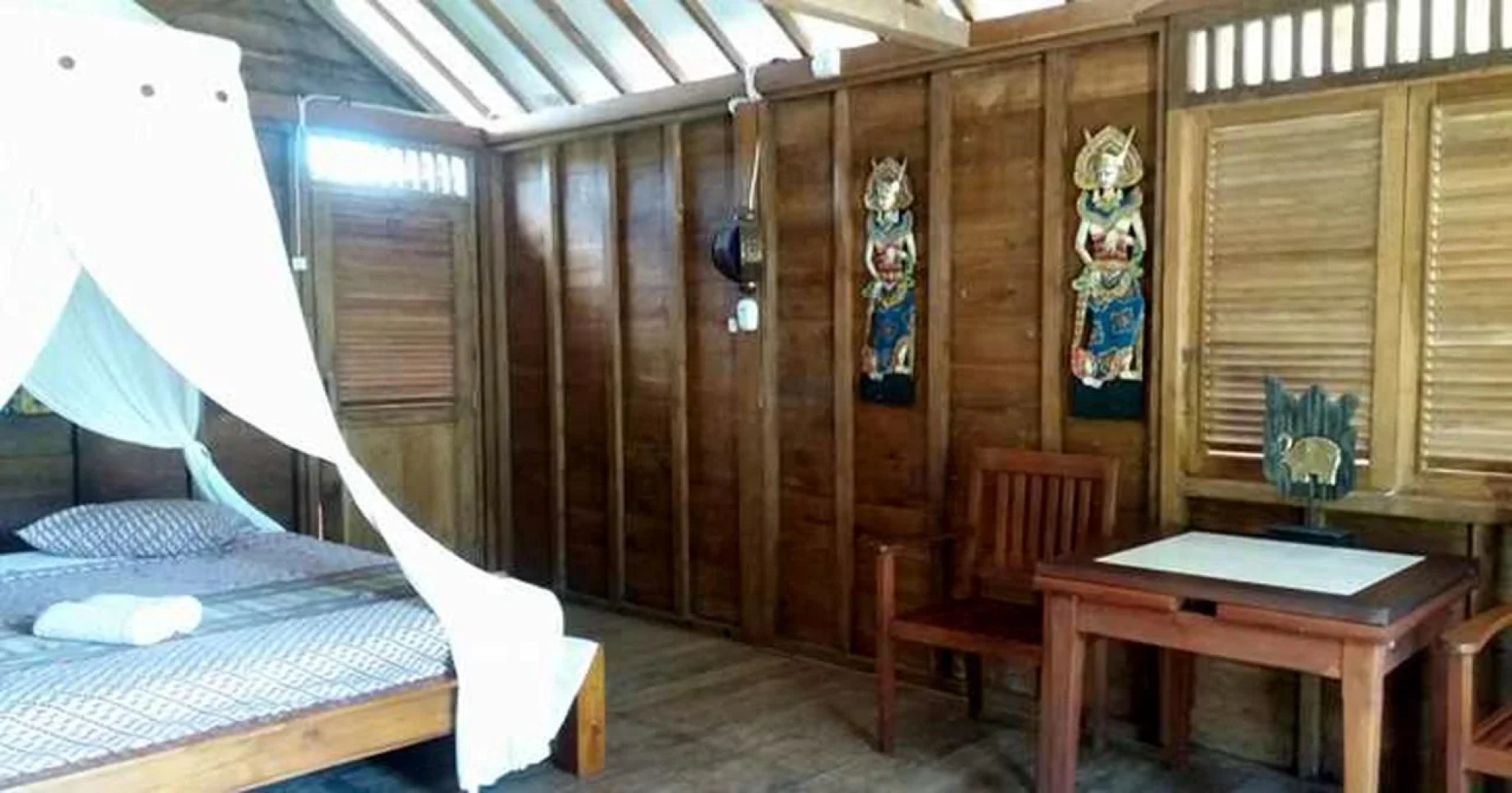 Gili Gede Island - Yut Inn Flower Paradise