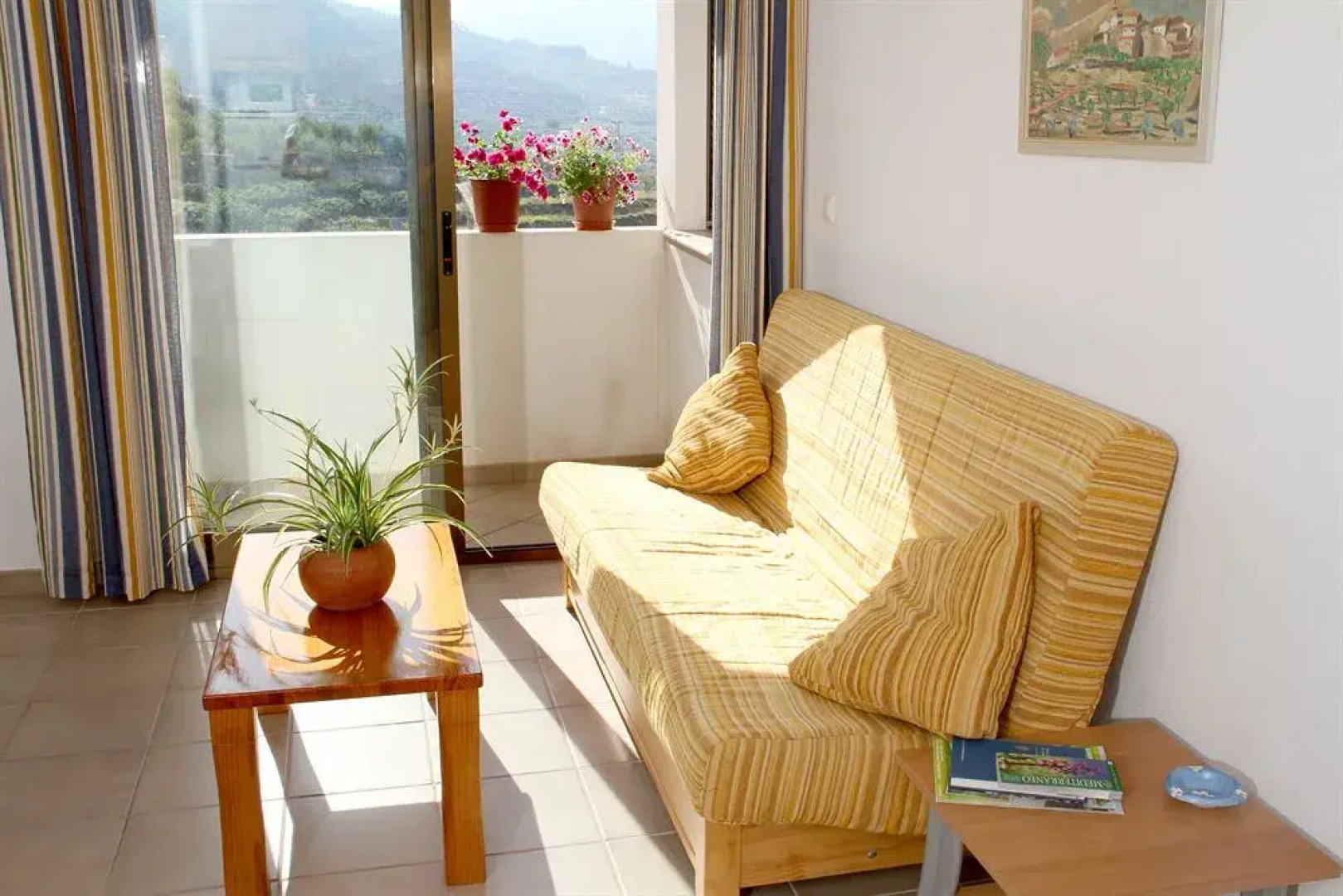 Apartamentos Serrella