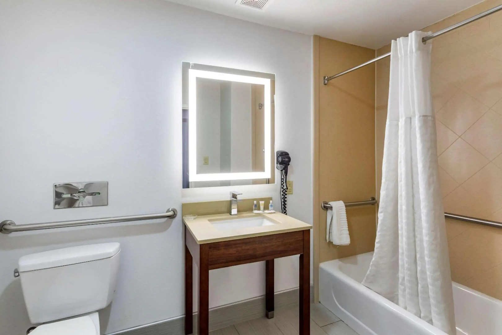 Comfort Suites Olive Branch - Memphis South