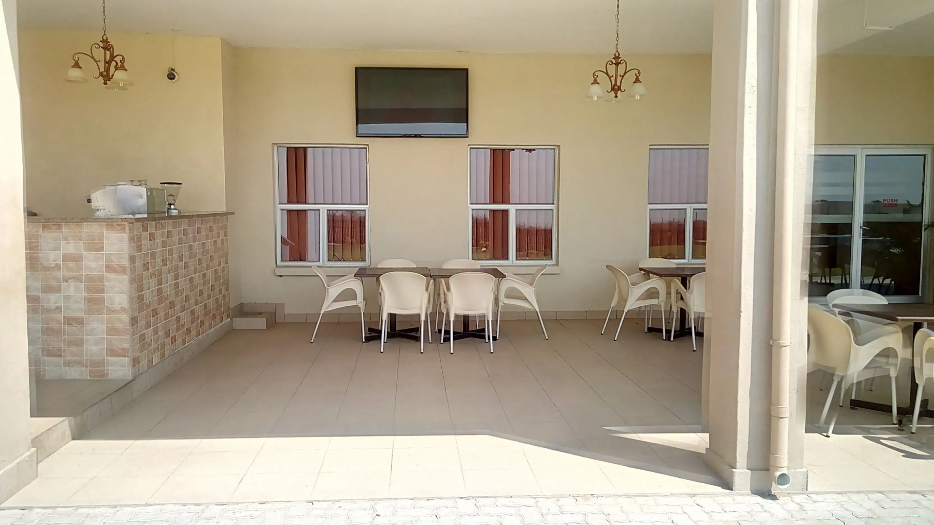 Thakadu Hotel, Casino & Conference Centre