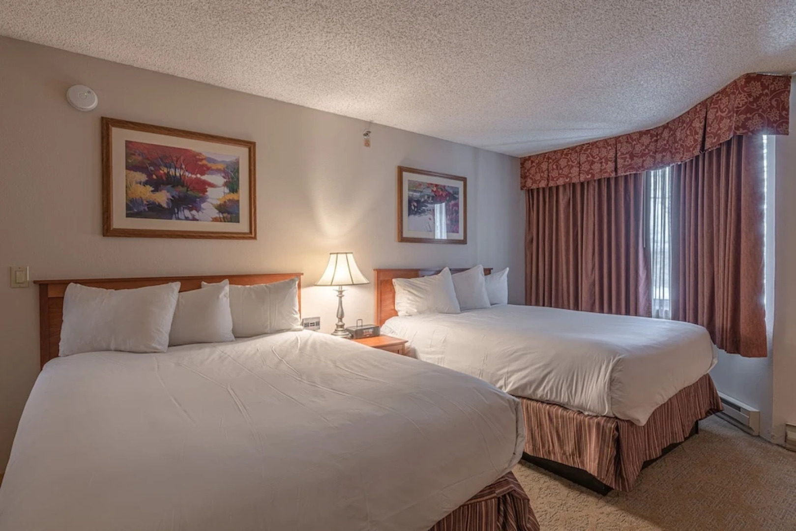 Grand Lodge 1-Bedroom Condo with 3 Queens & Close to Everything 1 Condo - No Cleaning Fee! by RedAwning