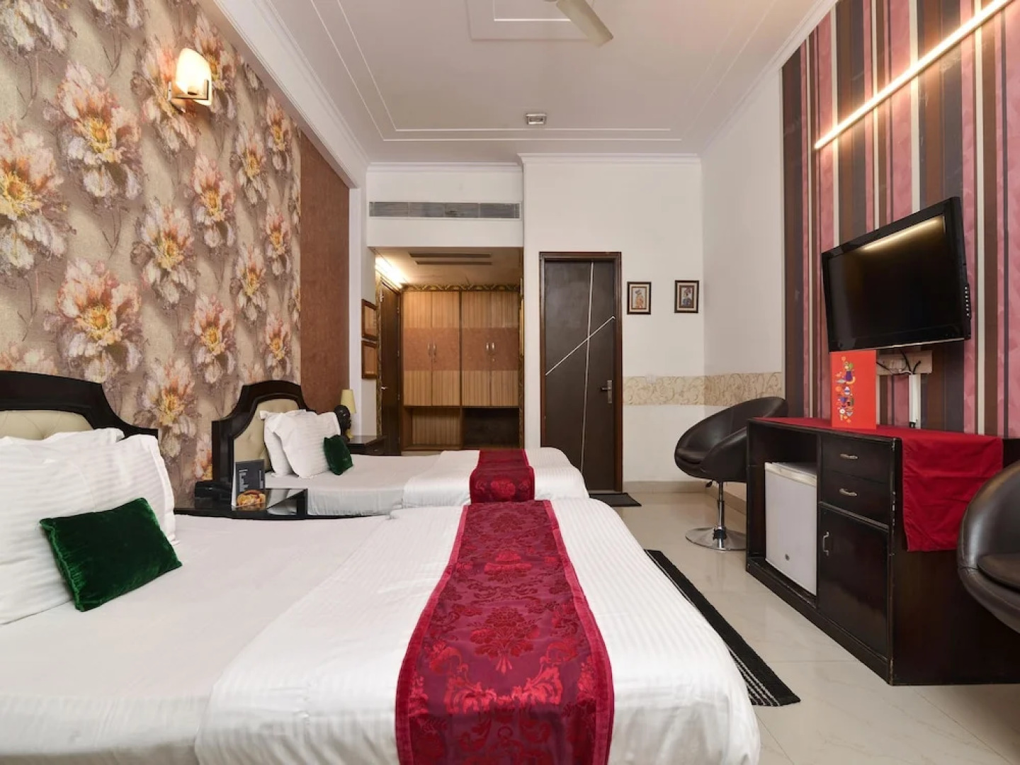 OYO 11291 Hotel Atlantis