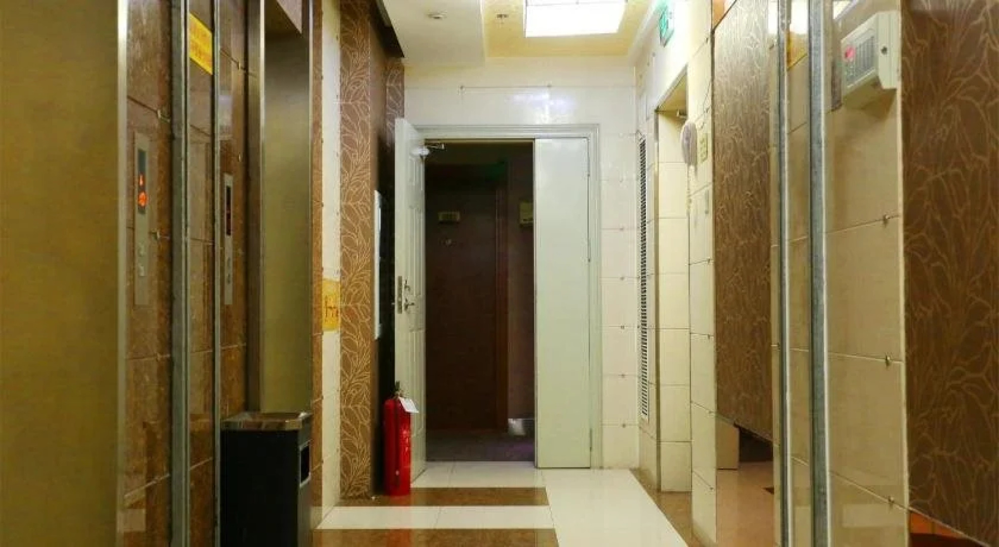 TA9 Rengency Fiesta Holiday Hotel