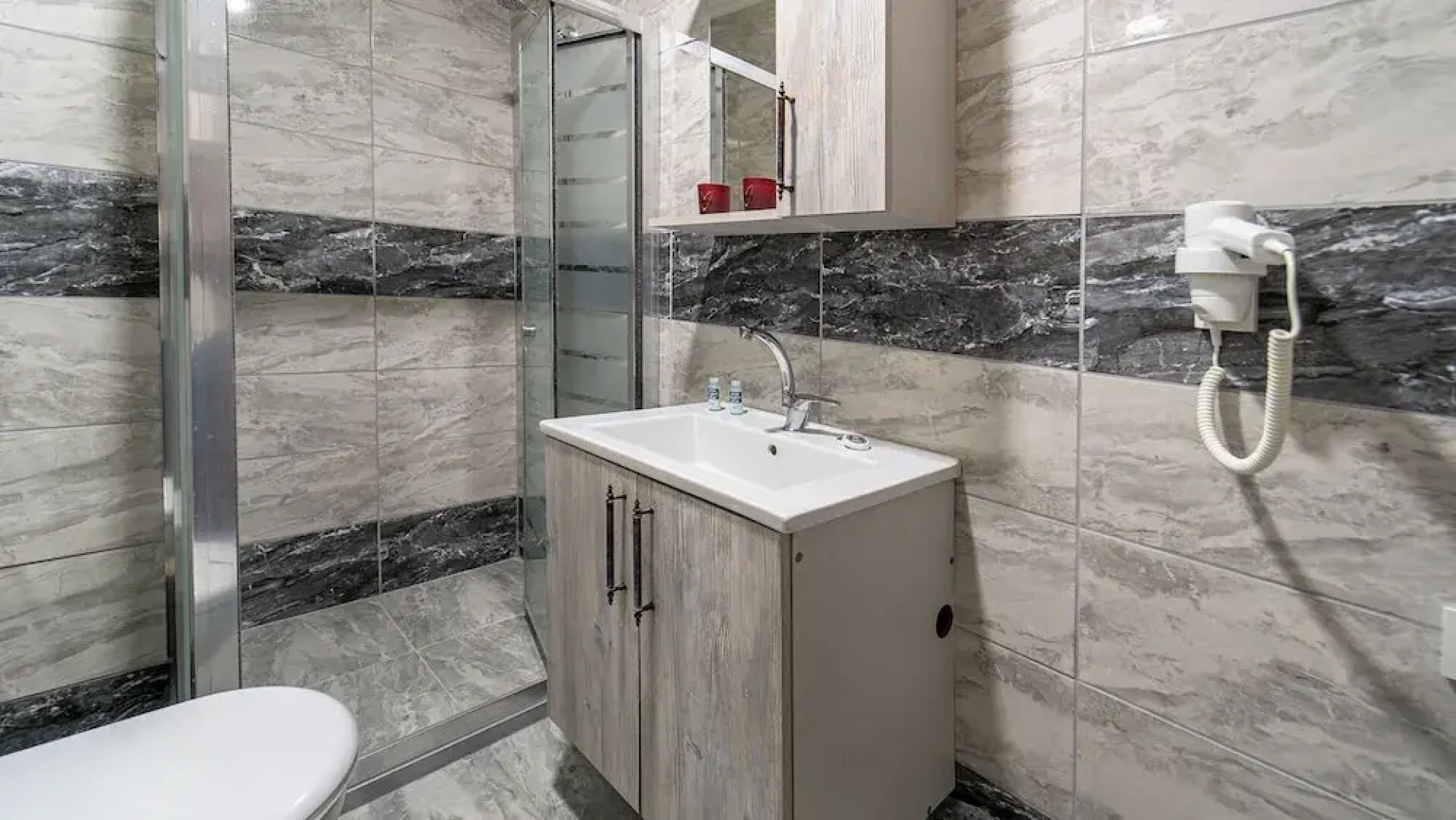 Şehri Saray Apart Oteli