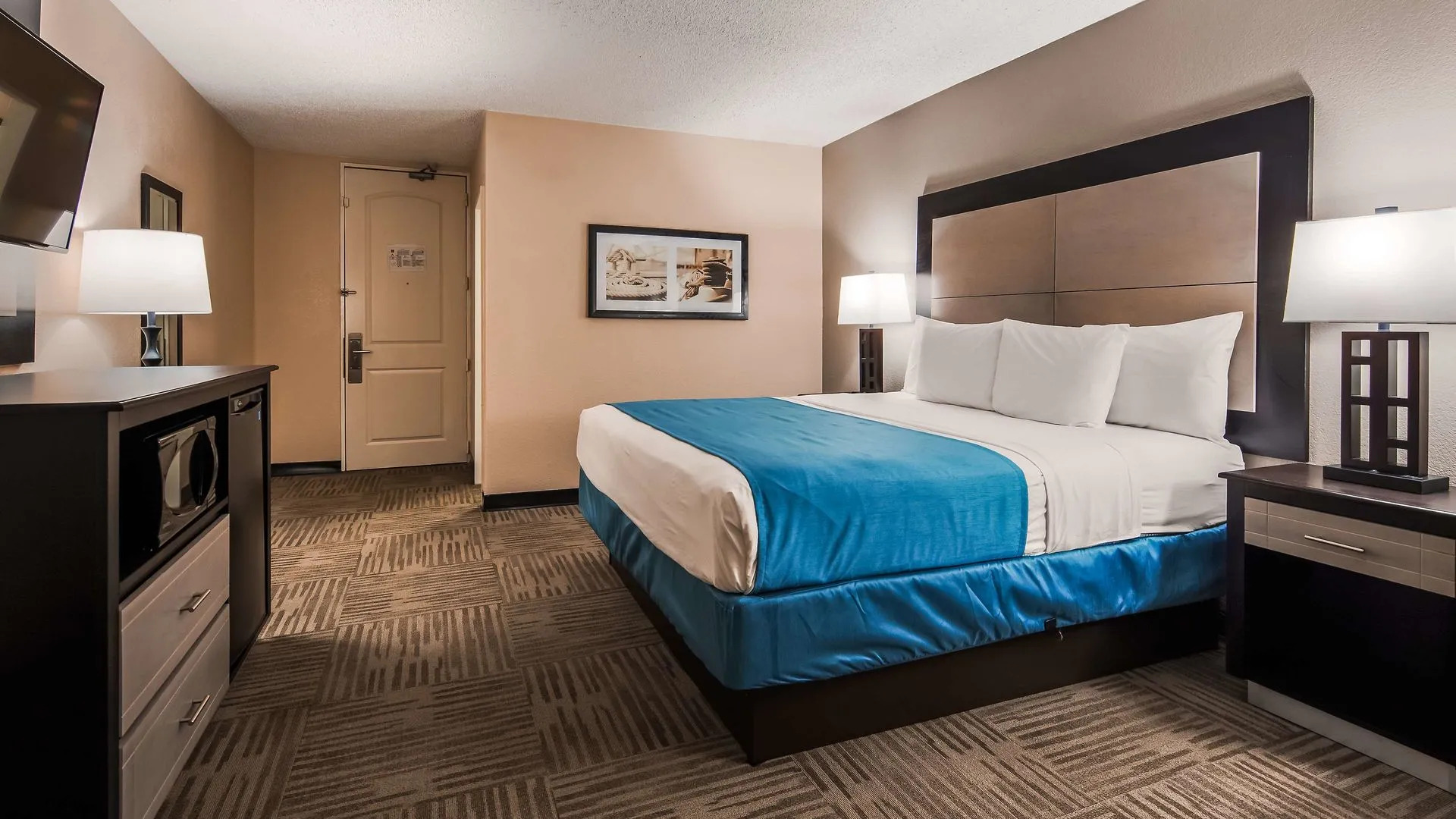 Regency inn and Suites