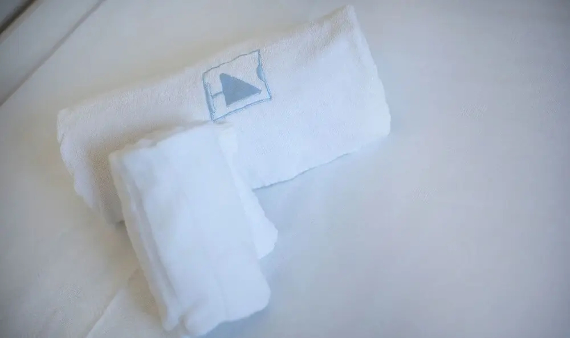 R75 Julius house with pool